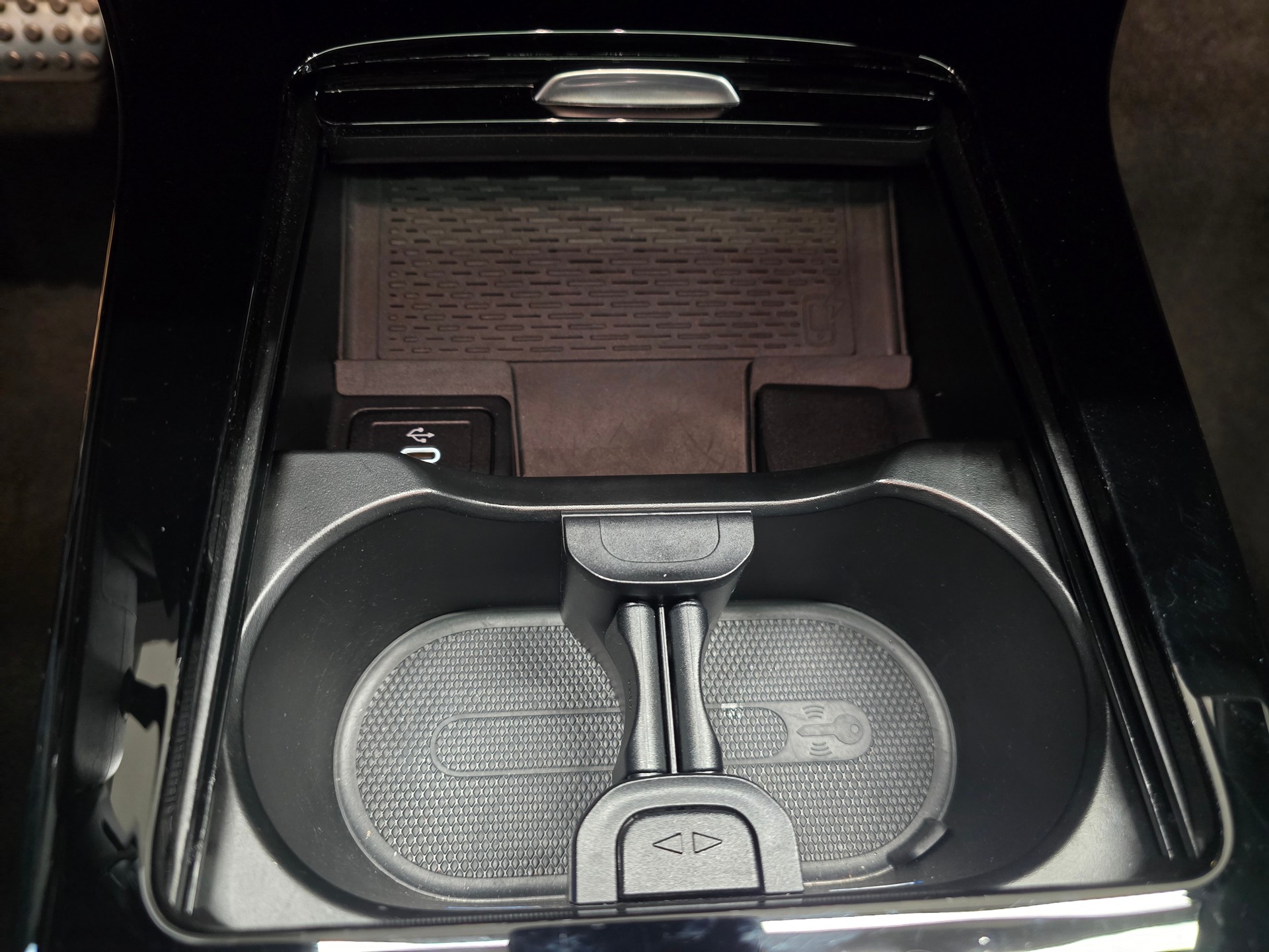 MERCEDES-BENZ CLA Shooting Brake 45 S AMG 4Matic 8G-DCT-image-15