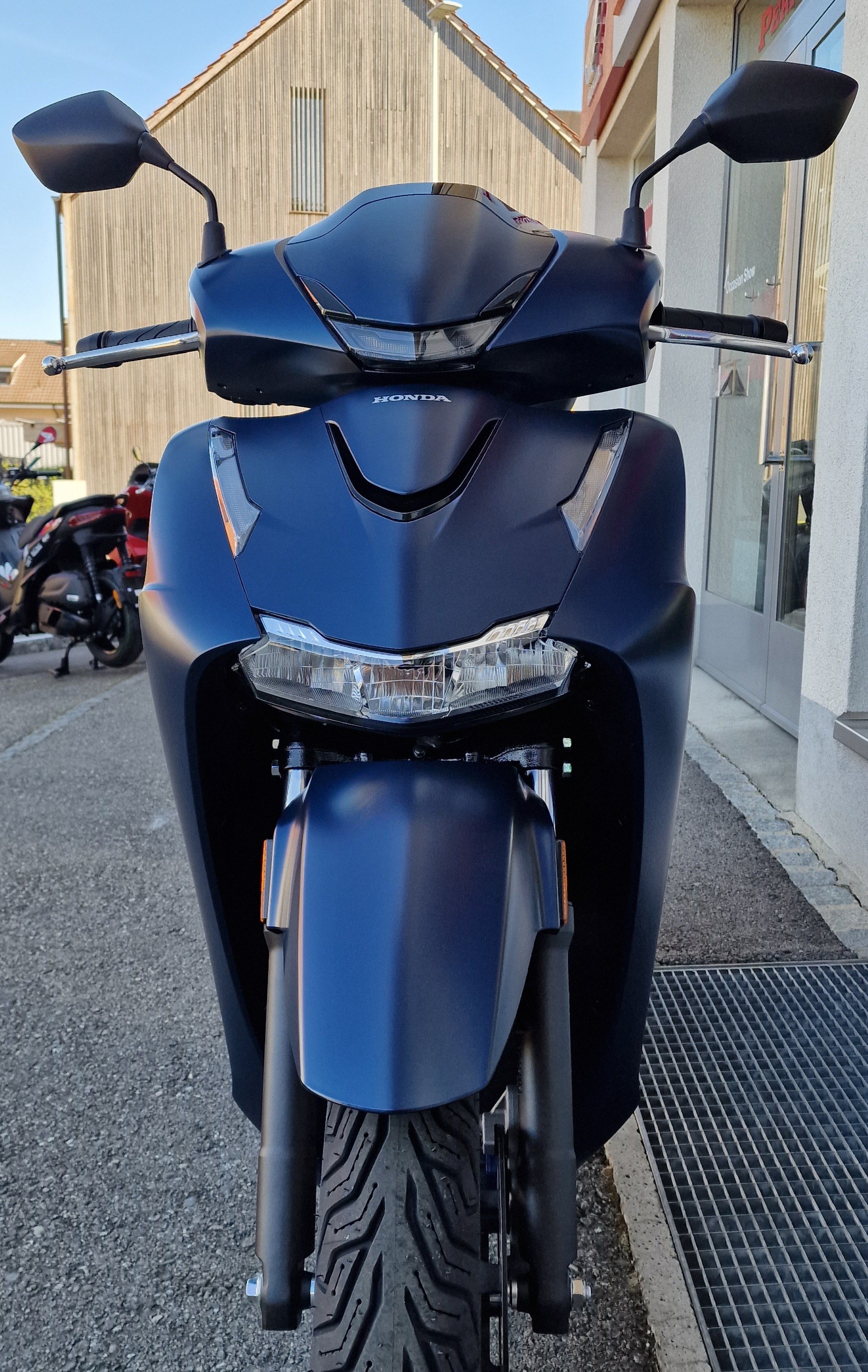 HONDA SH 125i Smart Top Box - TFT Konnektivität-image-1