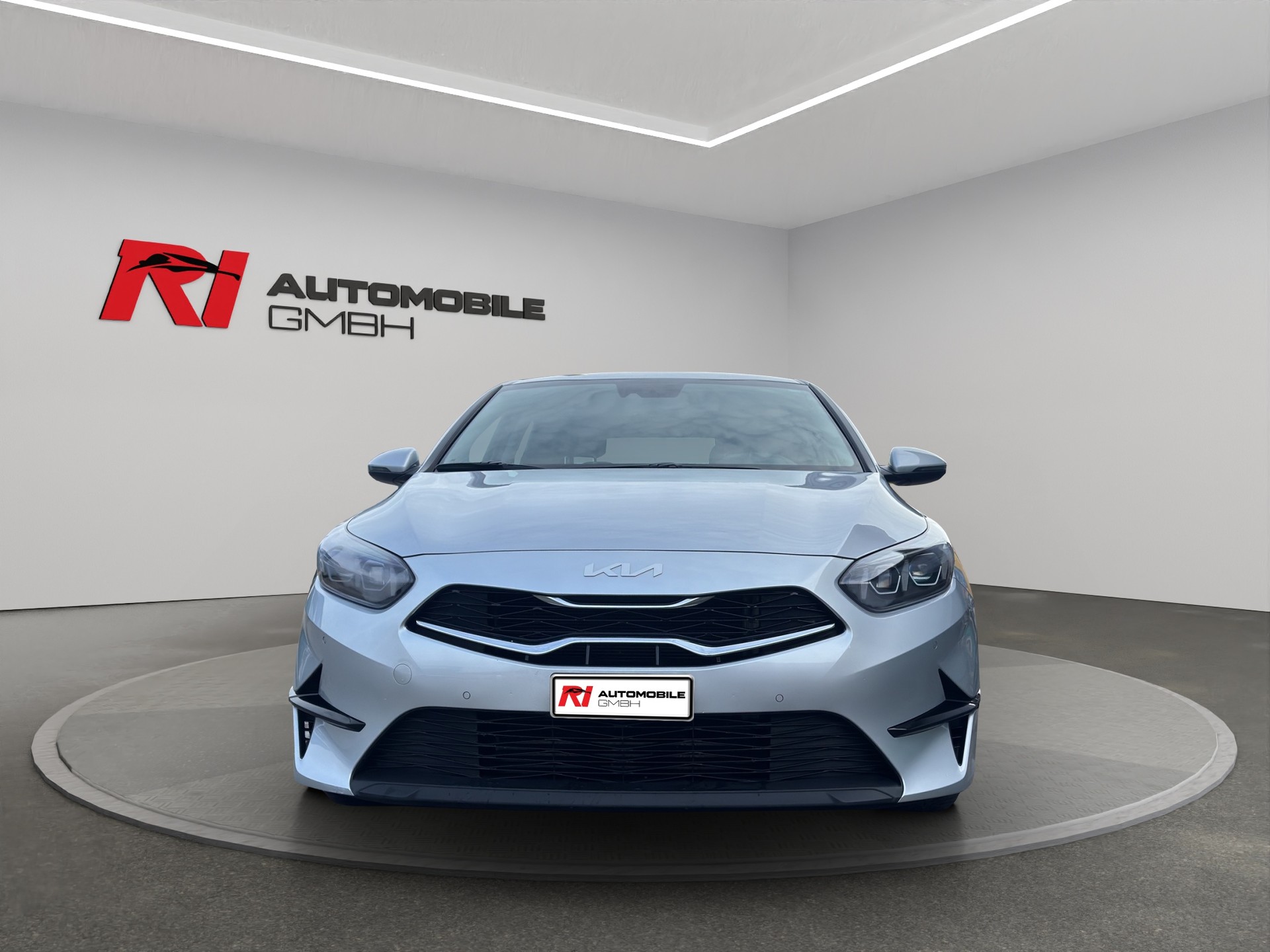 KIA Ceed 1.5 T-GDi MHEV GT Line DCT-showroom-element-1