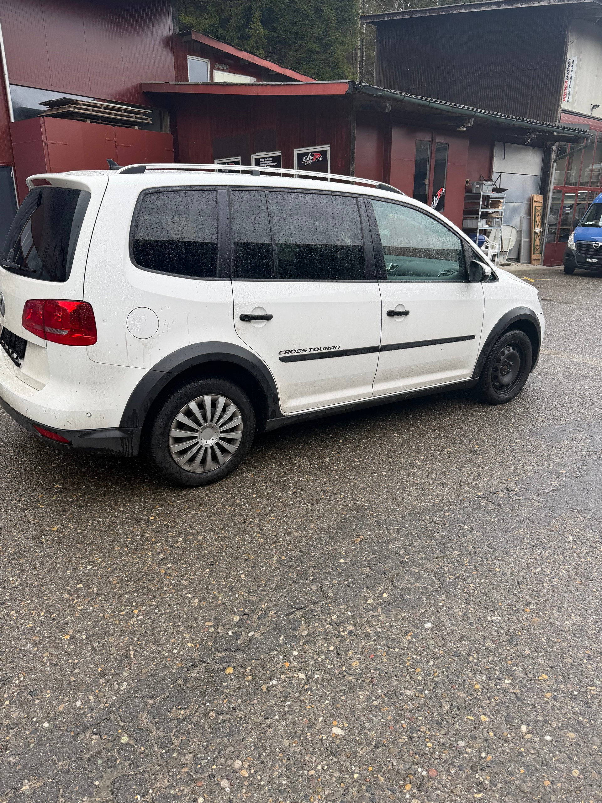 VW CrossTouran 1.4 TSI-image-4