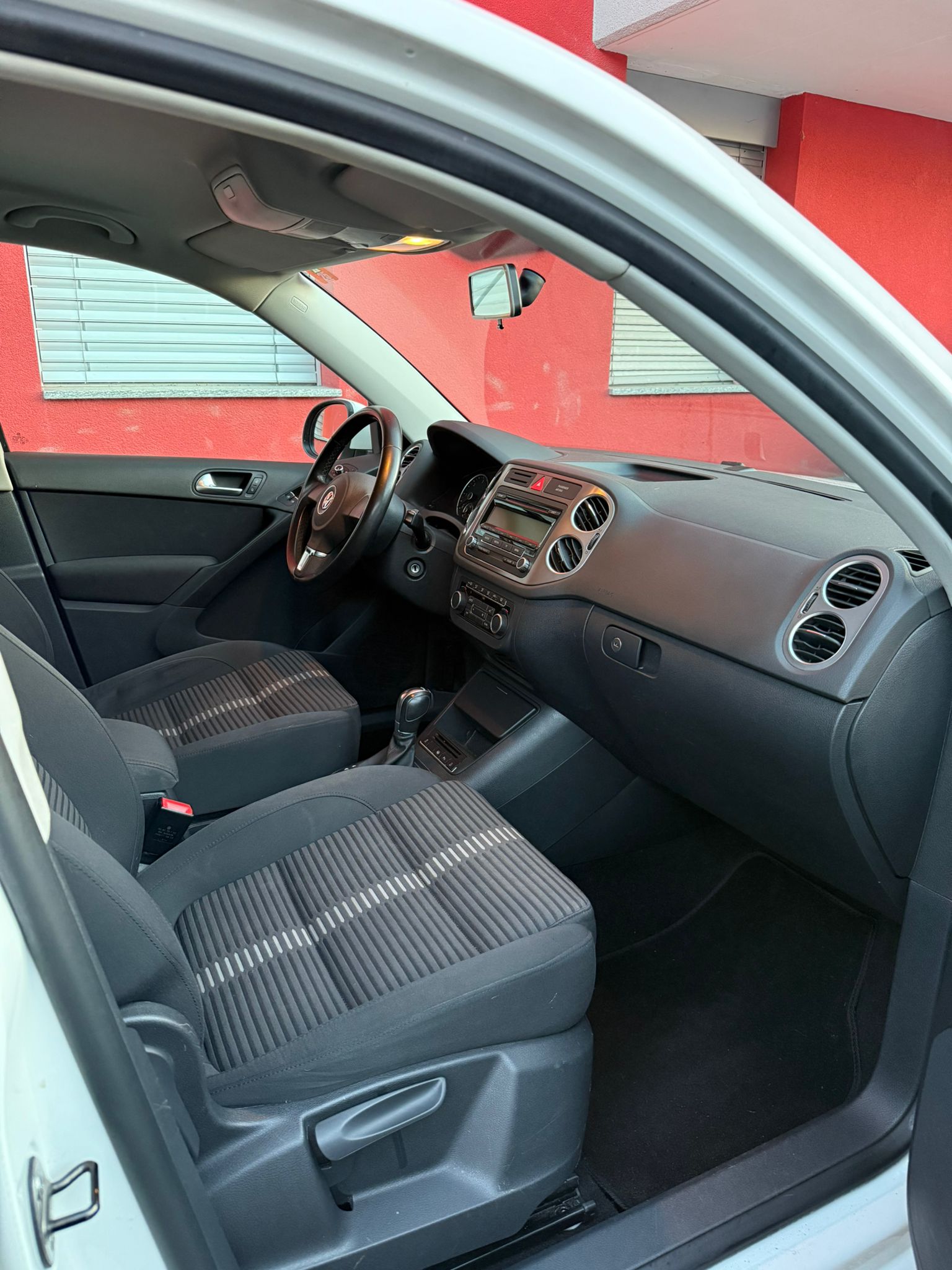 VW Tiguan 2.0 TDI Team DSG-image-1