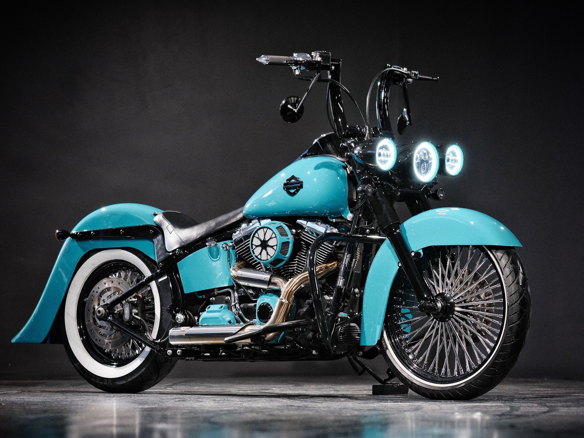 HARLEY-DAVIDSON FLSTN Softail Deluxe ABS-image-0