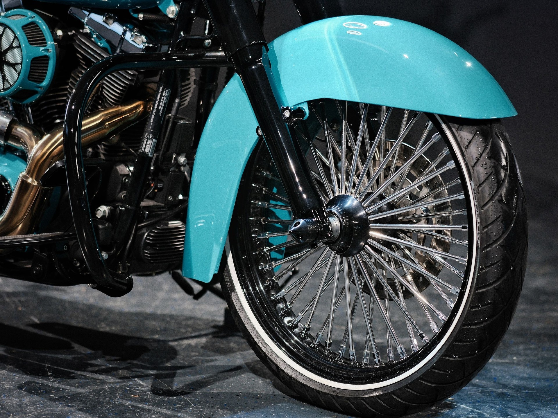 HARLEY-DAVIDSON FLSTN Softail Deluxe ABS-image-6