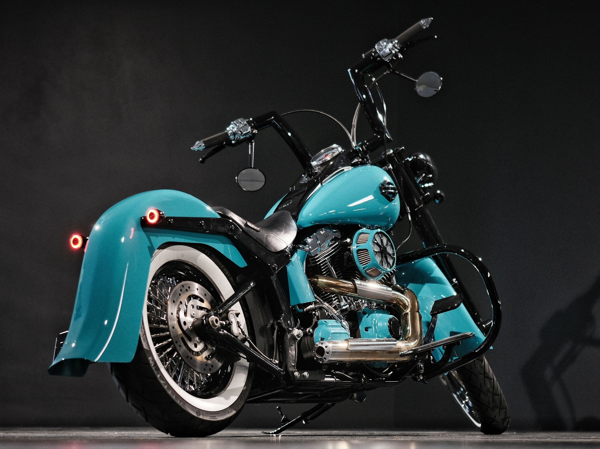 HARLEY-DAVIDSON FLSTN Softail Deluxe ABS-image-2