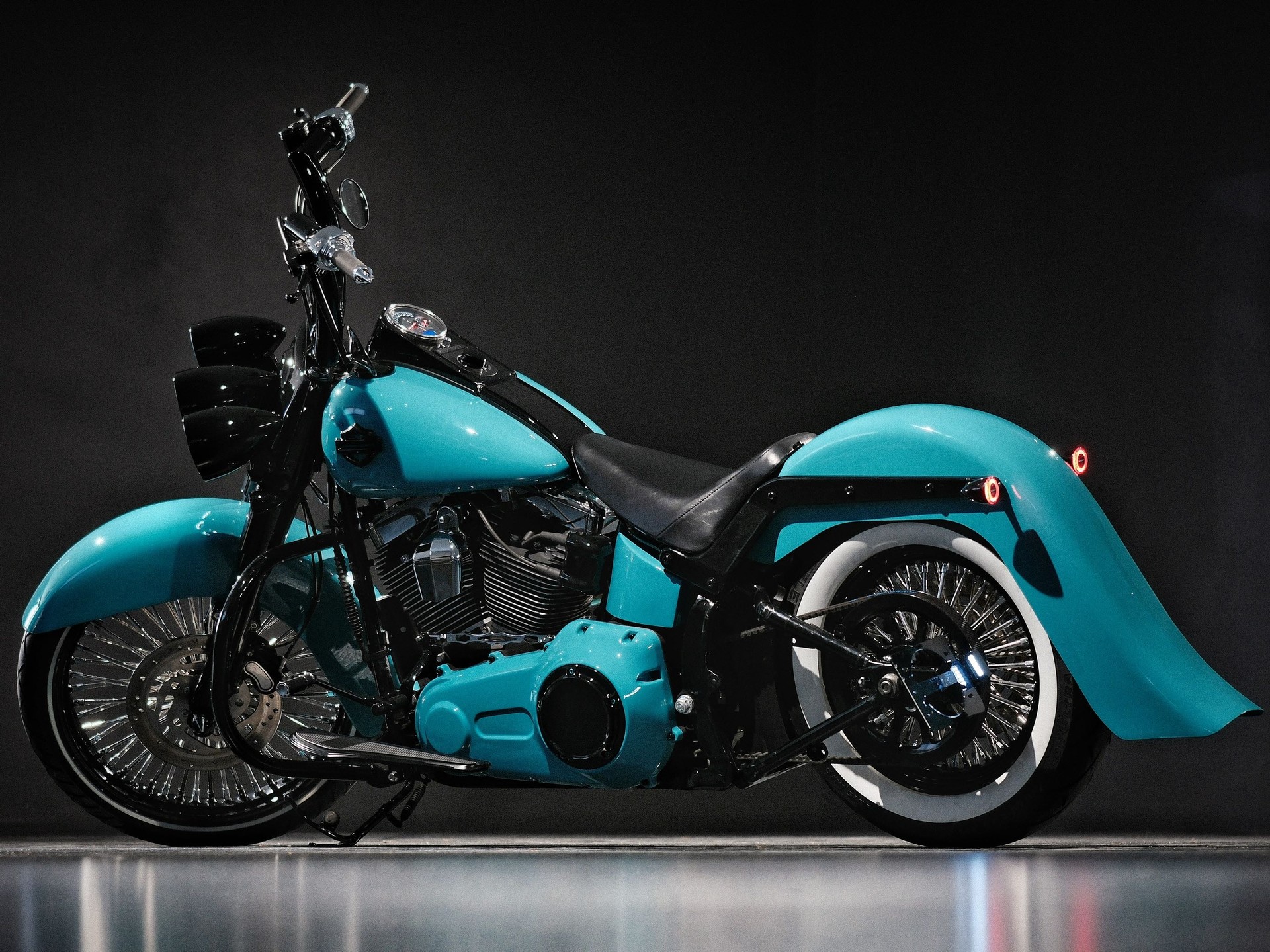 HARLEY-DAVIDSON FLSTN Softail Deluxe ABS-image-3