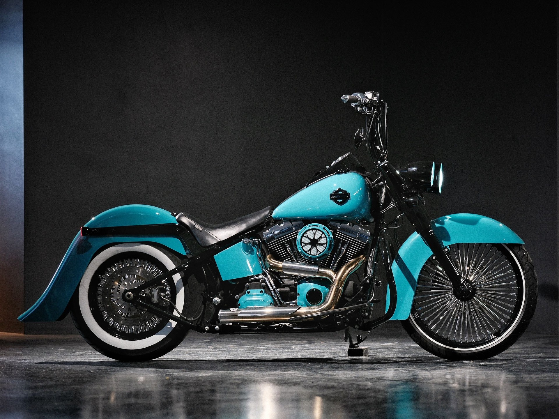 HARLEY-DAVIDSON FLSTN Softail Deluxe ABS-image-1