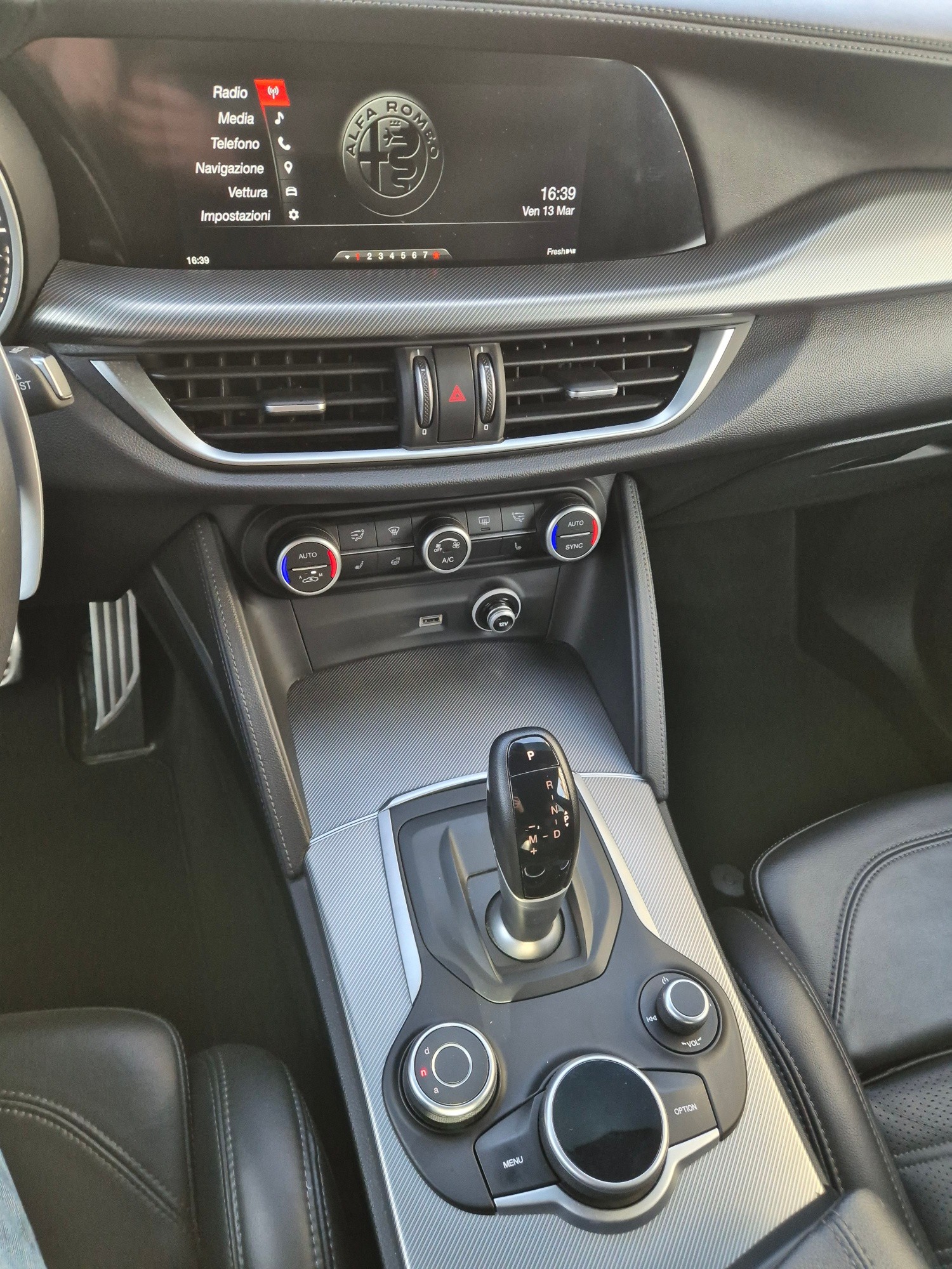 ALFA ROMEO Stelvio 2.0 Sport Q4 Automatic-image-13