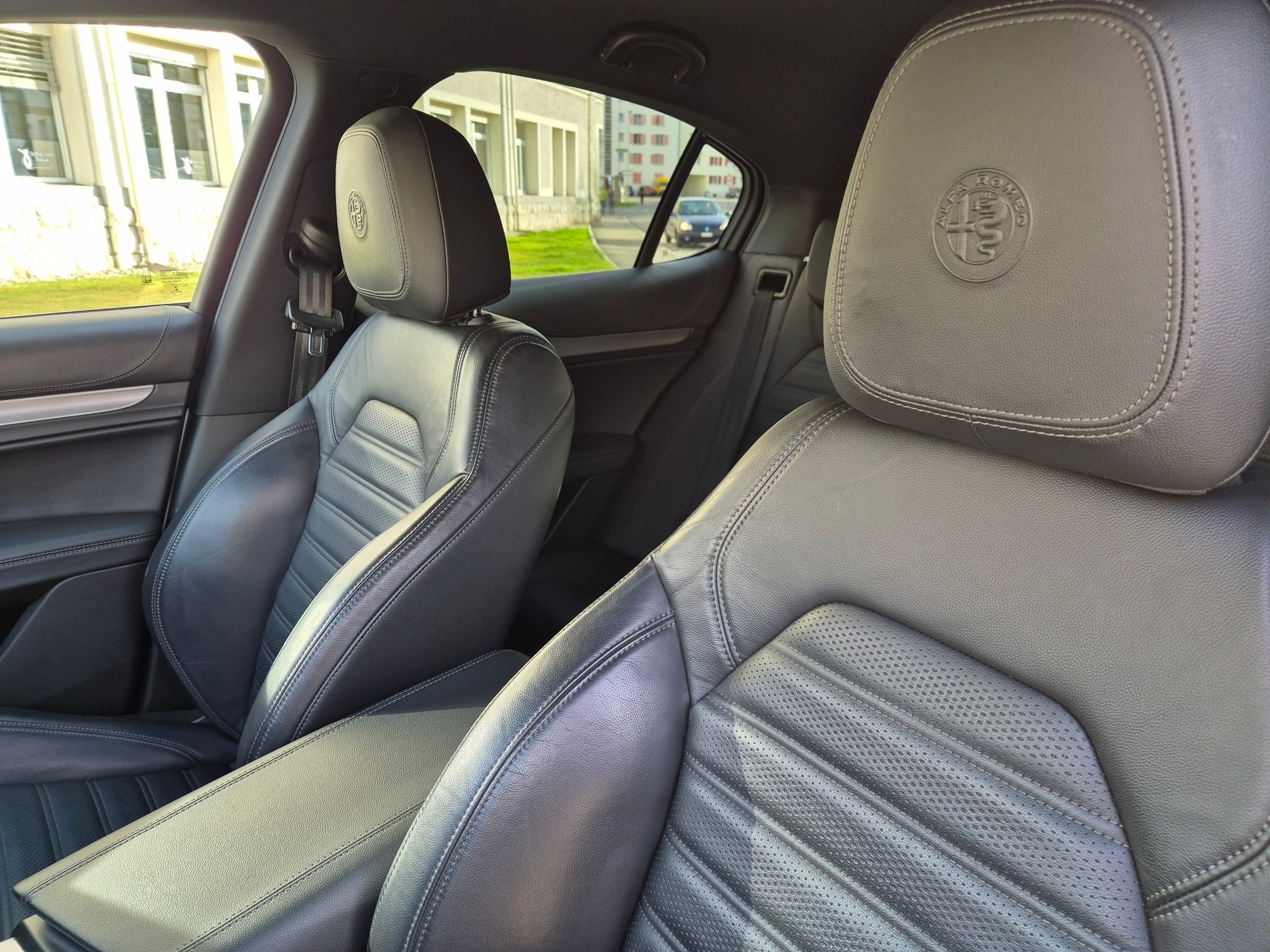 ALFA ROMEO Stelvio 2.0 Sport Q4 Automatic-image-11