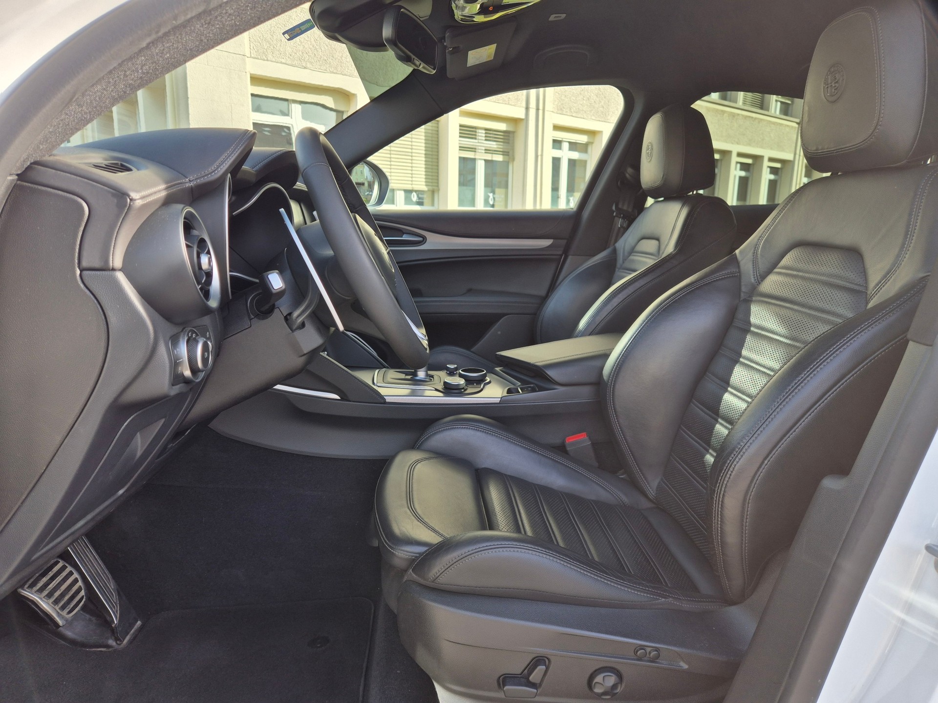 ALFA ROMEO Stelvio 2.0 Sport Q4 Automatic-image-7