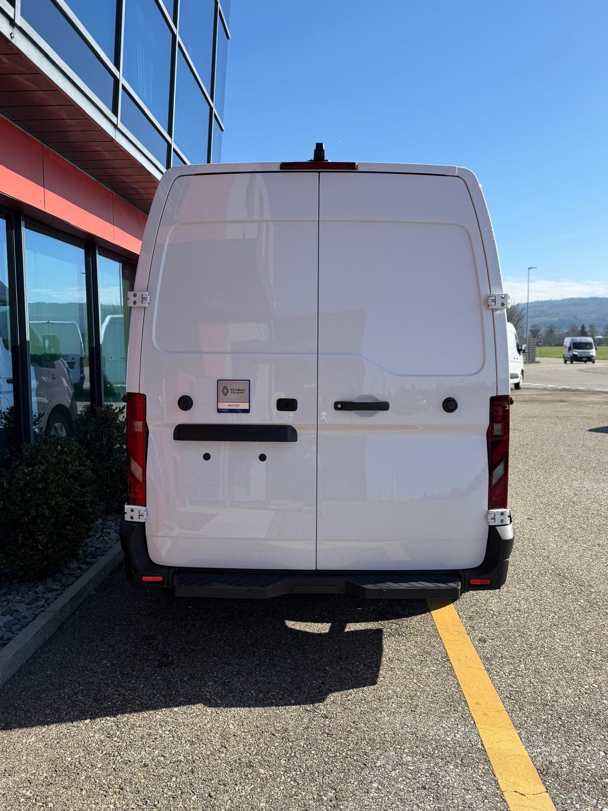 RENAULT Master E-Tech 87kWh L3-image-4