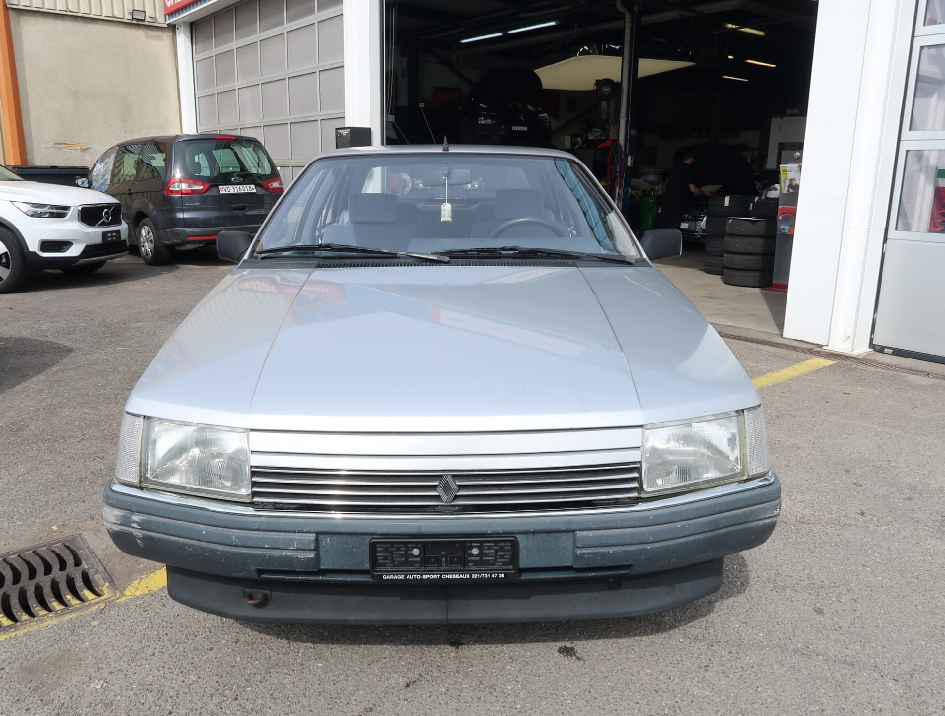 RENAULT R25 B297 GTS-showroom-element-1