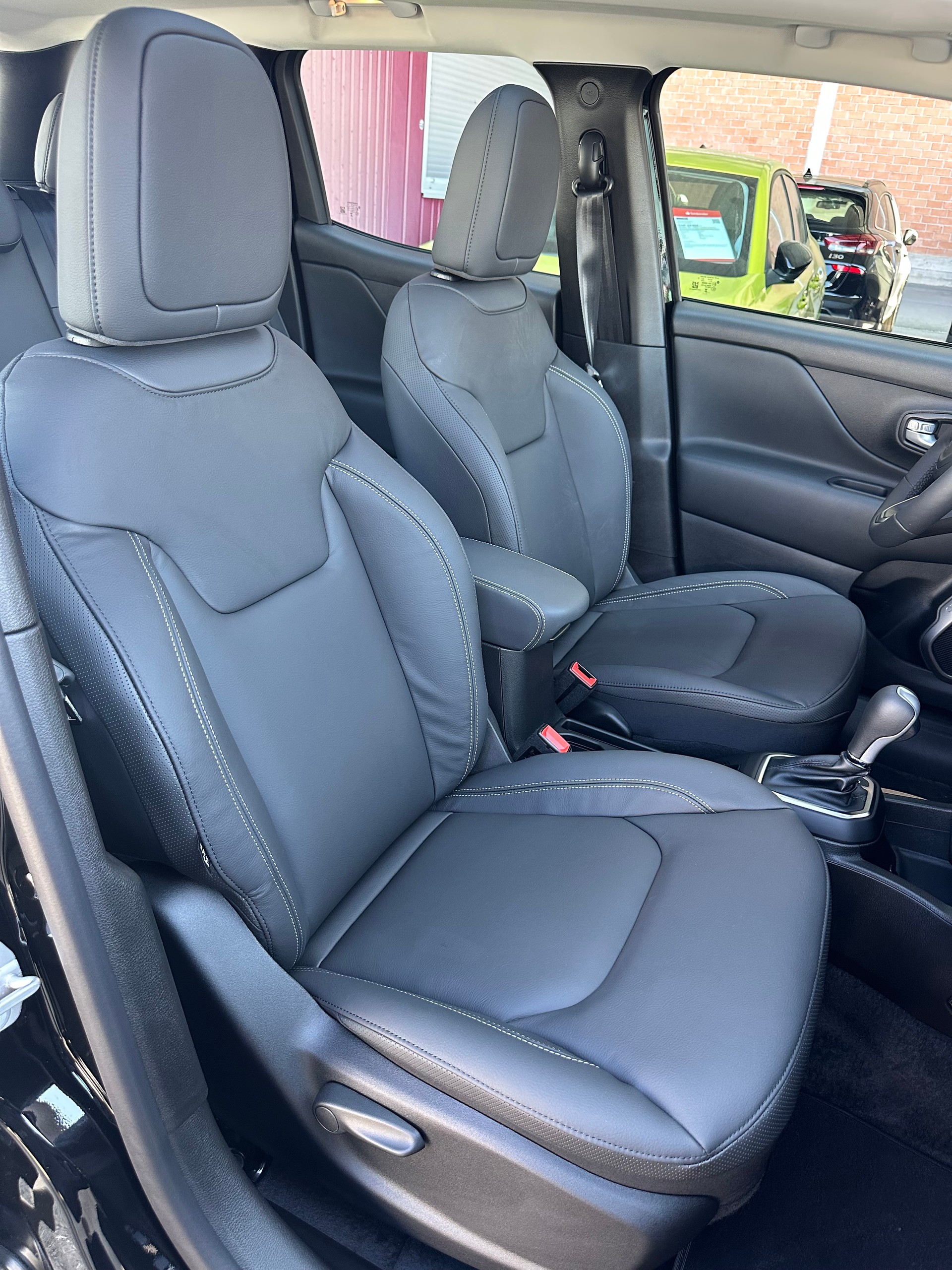 JEEP Renegade 1.5 MHEV Summit Sky-image-6