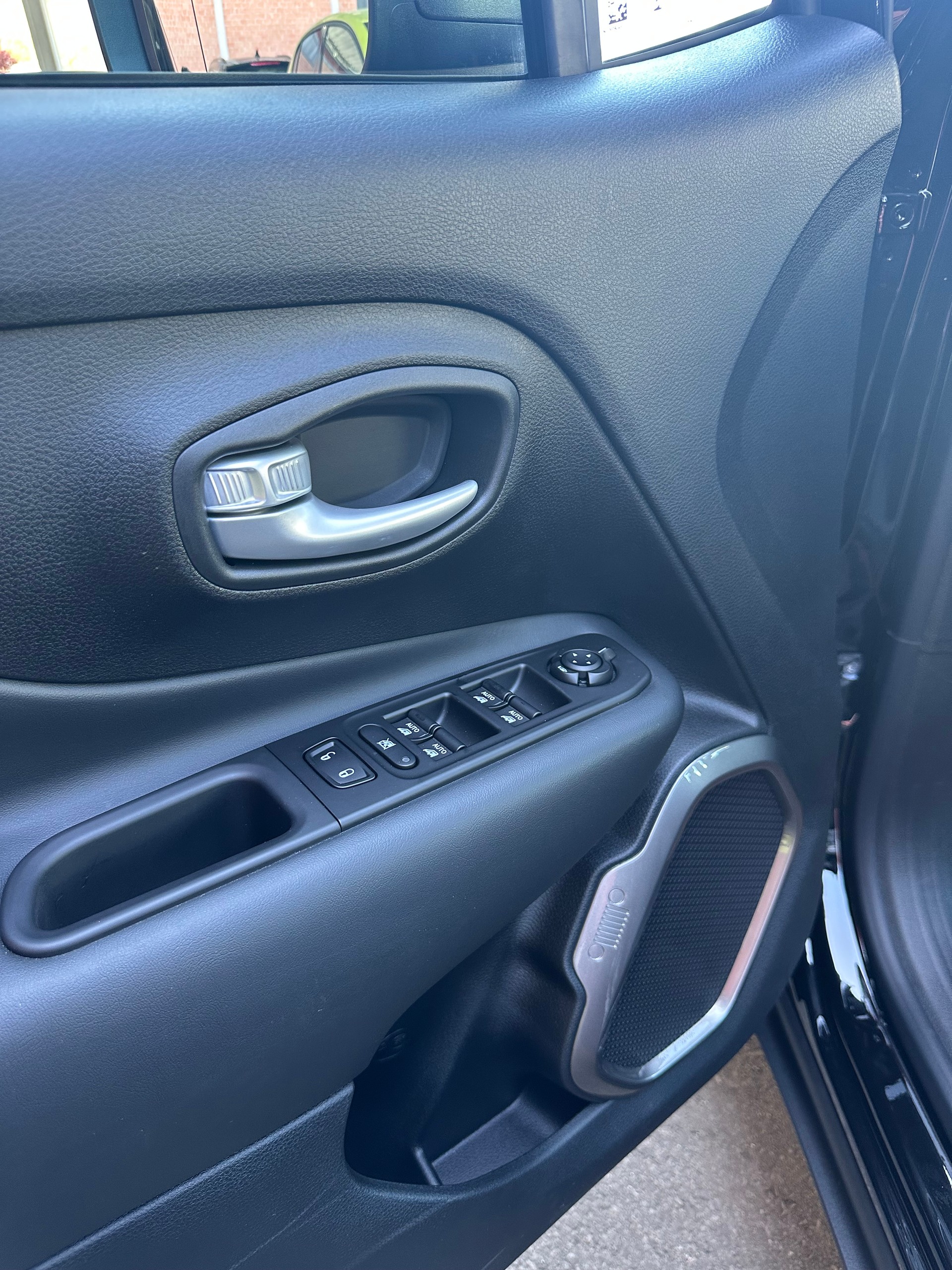 JEEP Renegade 1.5 MHEV Summit Sky-image-8