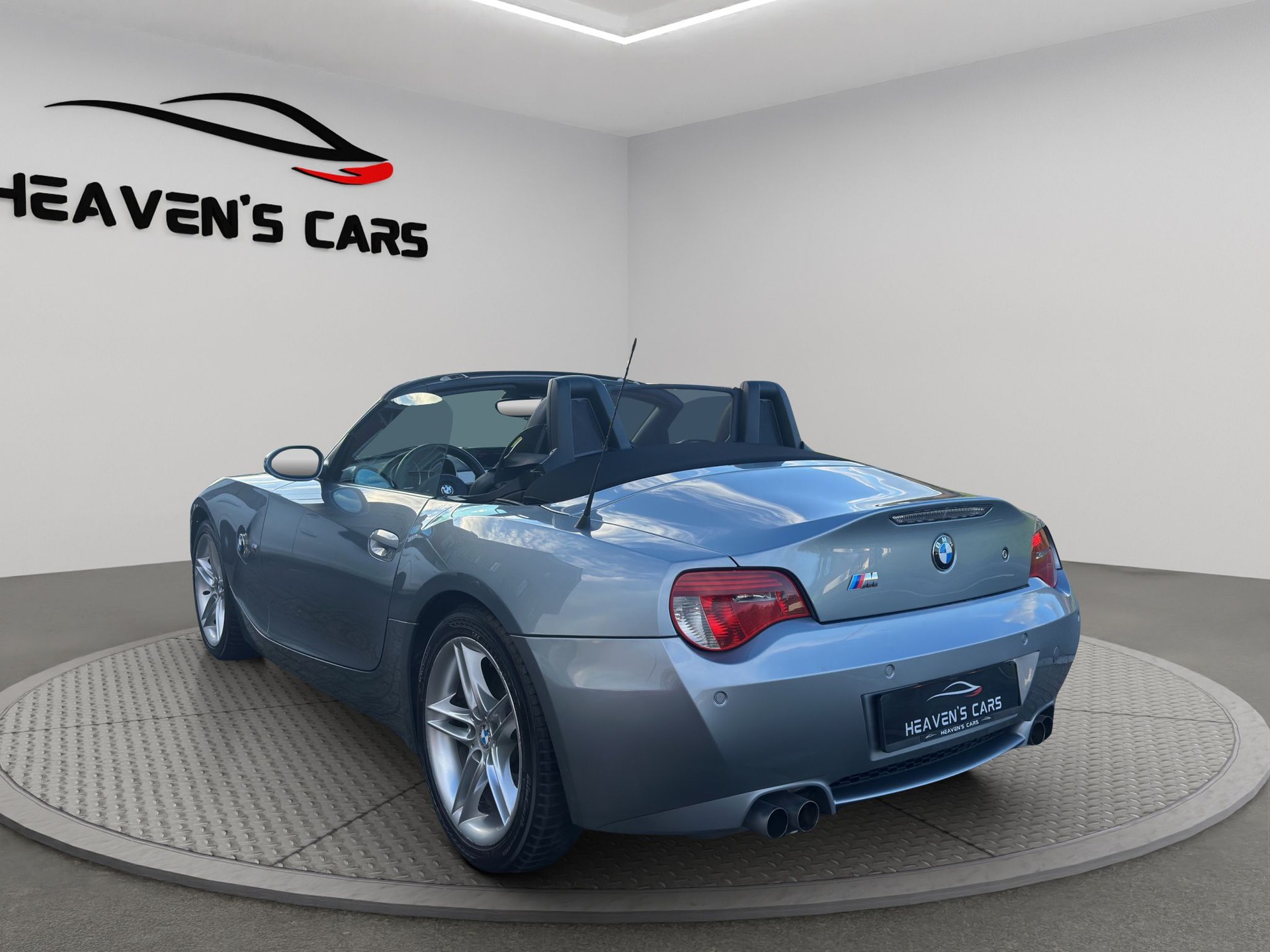 BMW Z4 M Roadster-showroom-element-1