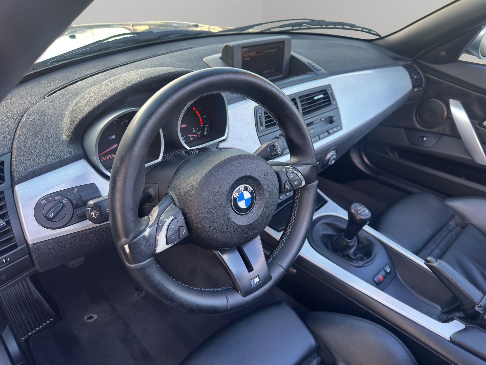 BMW Z4 M Roadster-image-13