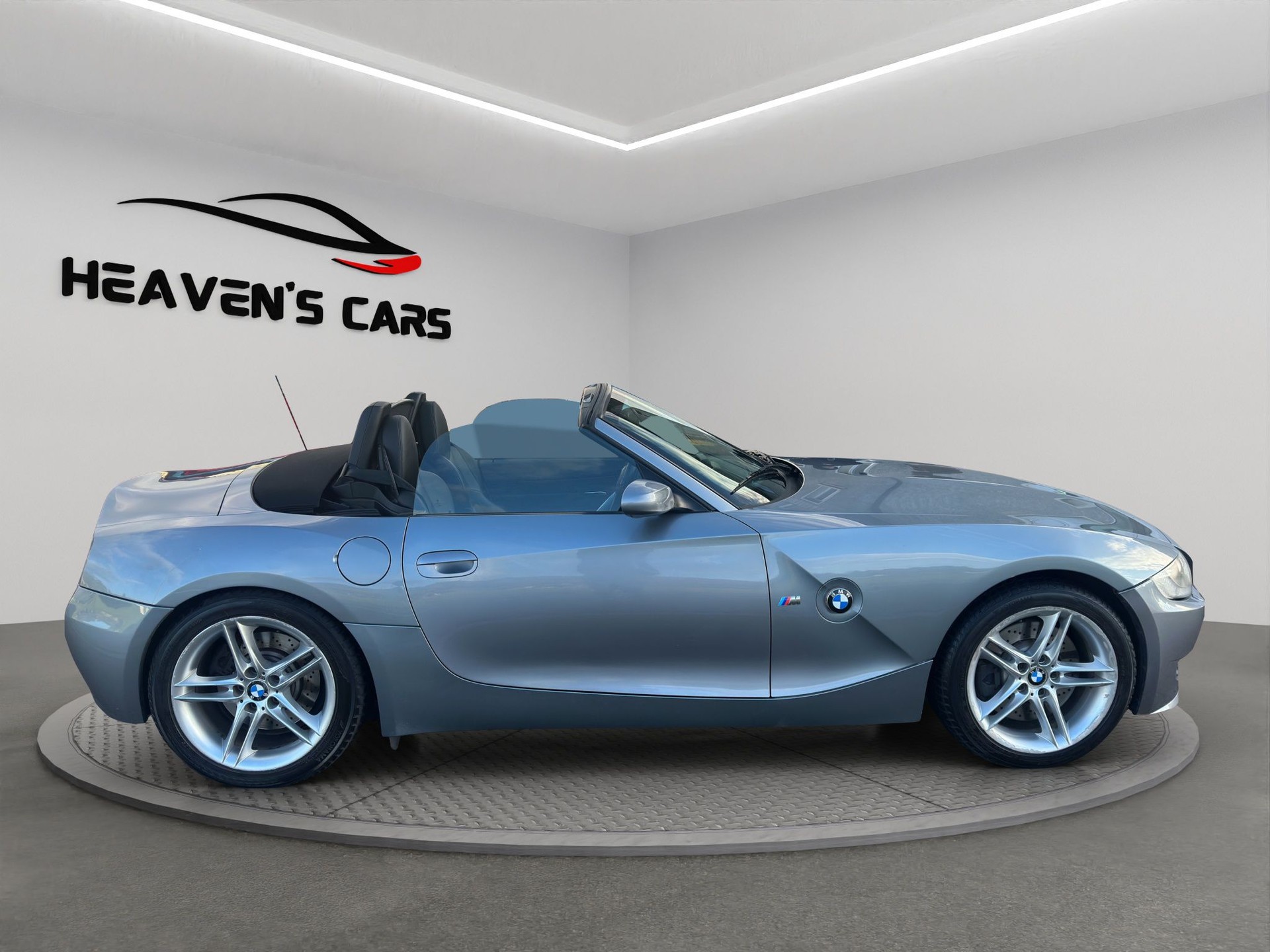 BMW Z4 M Roadster-showroom-element-3