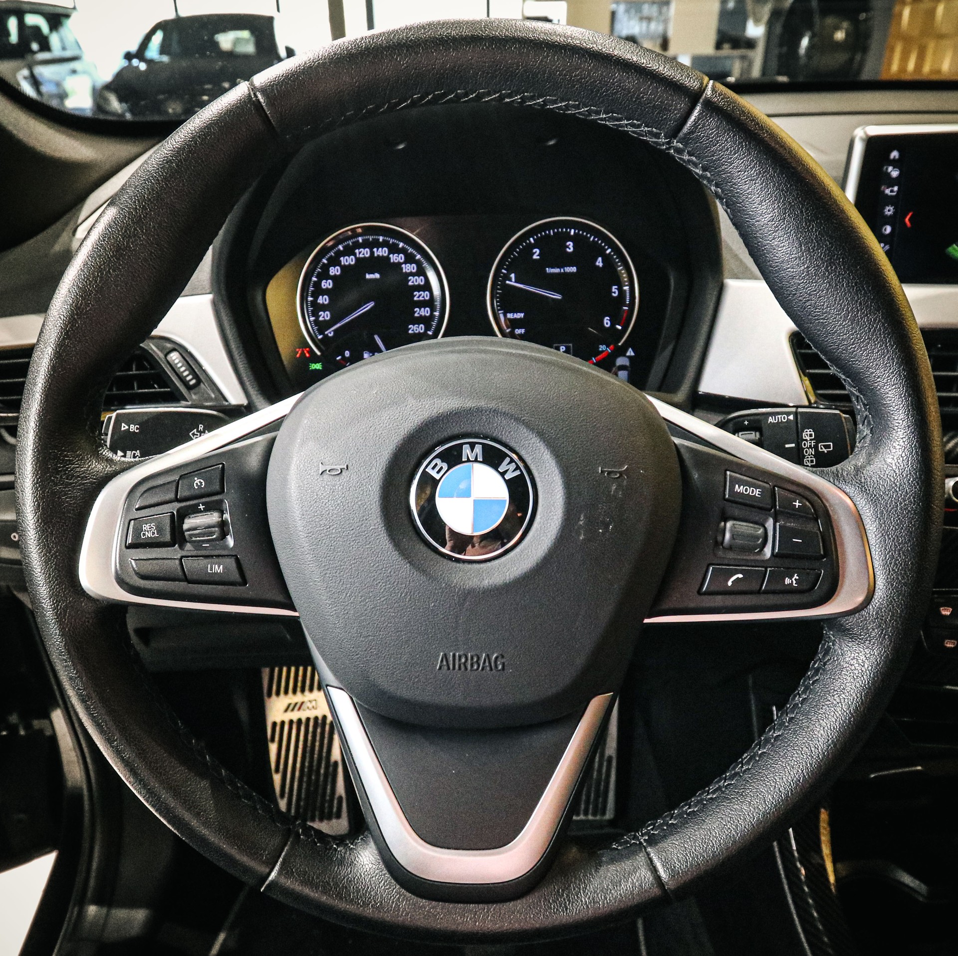 BMW X1 20d xDrive Steptronic-image-12