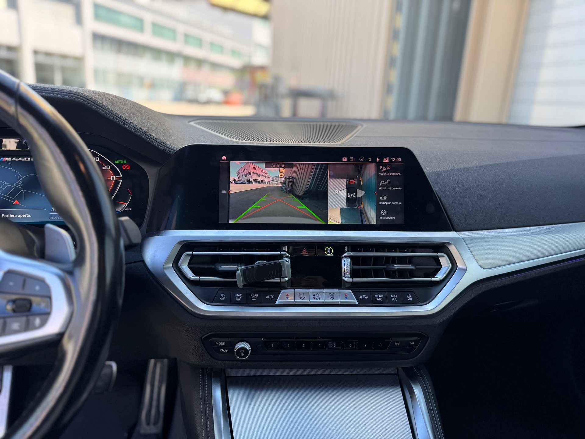 BMW M440i xDrive 48V Cabriolet Steptronic-image-10