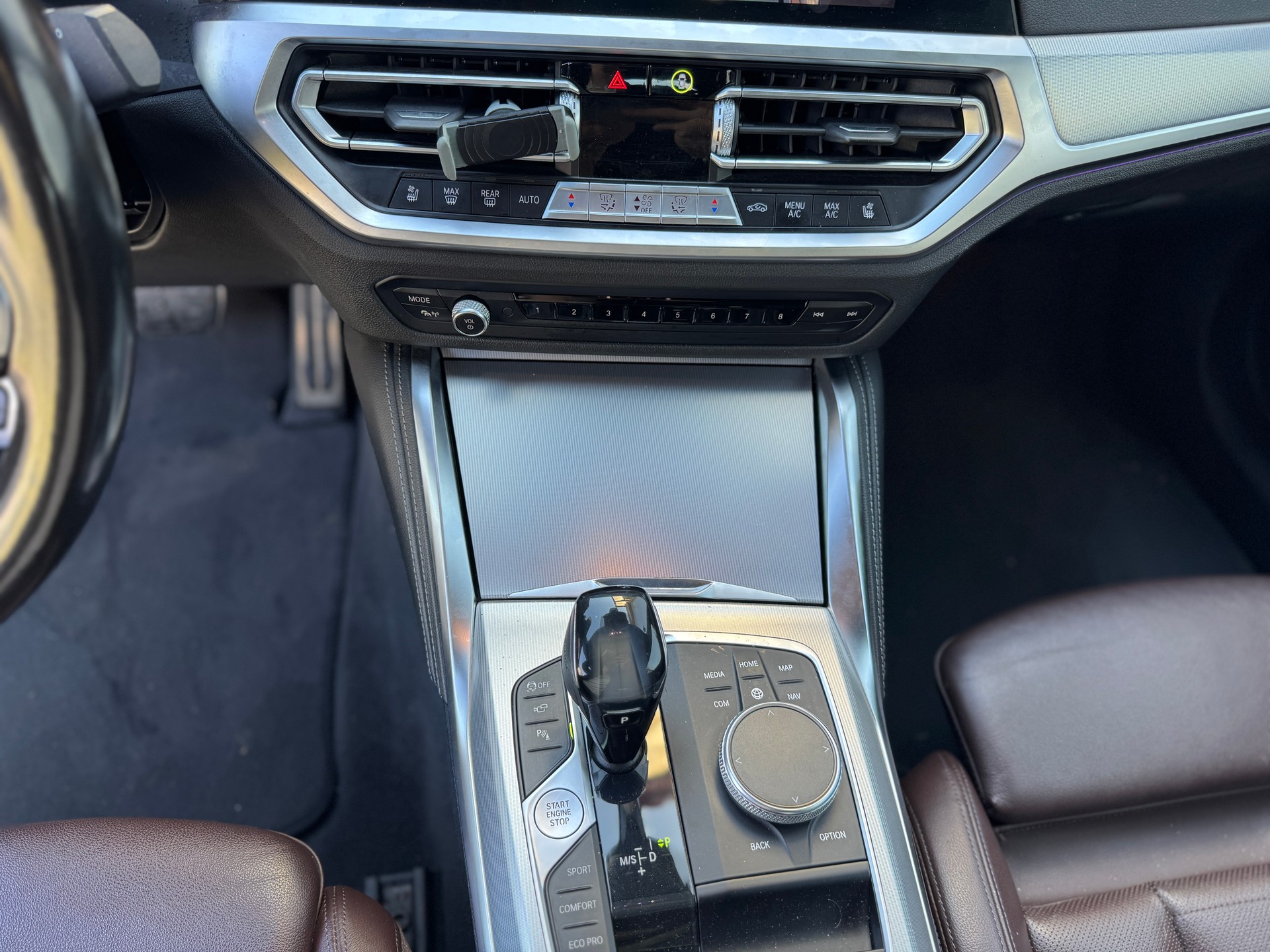 BMW M440i xDrive 48V Cabriolet Steptronic-image-12