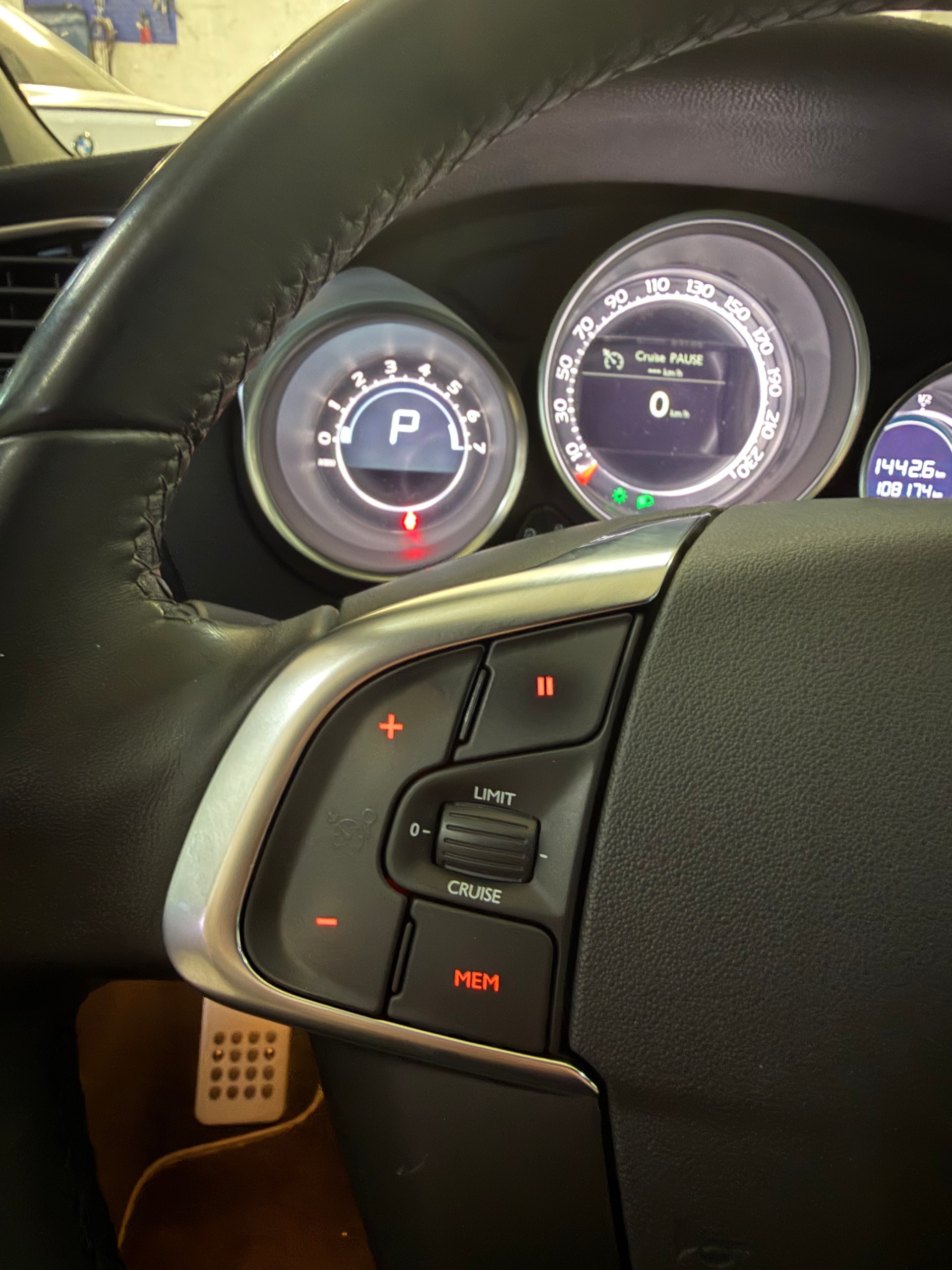 DS AUTOMOBILES DS4 1.6 THP Sport Chic Automatic-image-16
