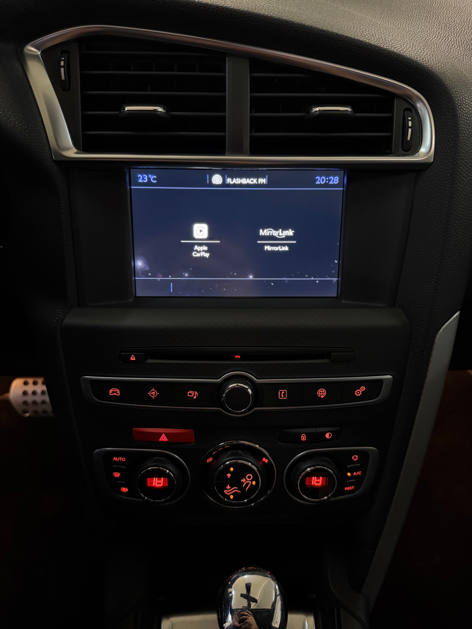 DS AUTOMOBILES DS4 1.6 THP Sport Chic Automatic-image-15