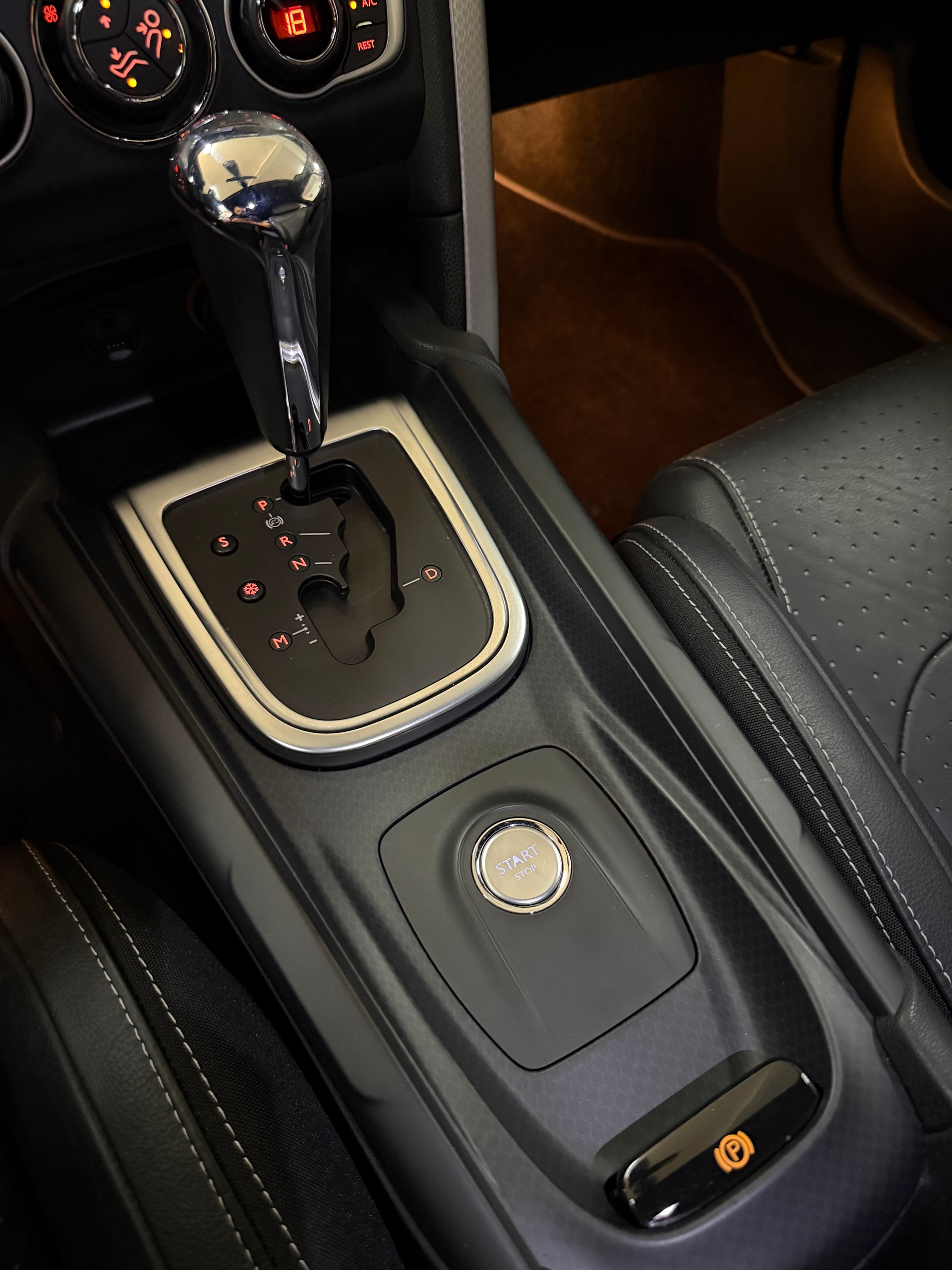 DS AUTOMOBILES DS4 1.6 THP Sport Chic Automatic-image-18