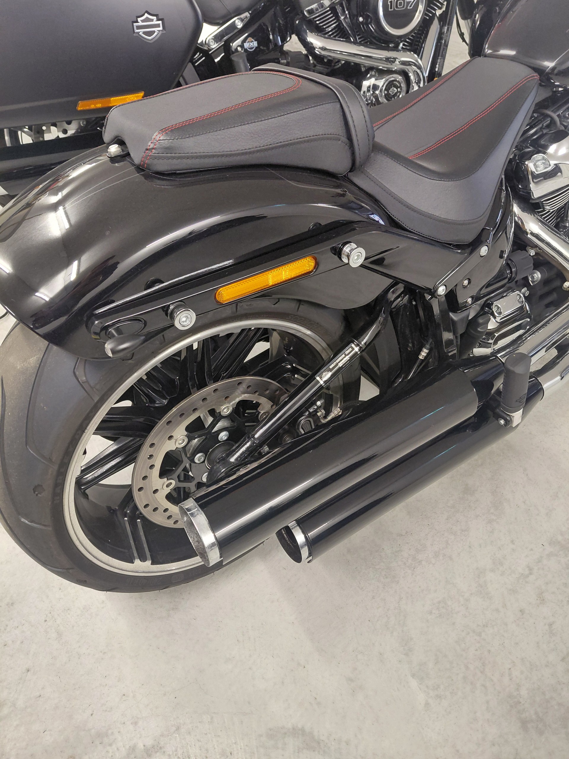 HARLEY-DAVIDSON FXBRS Breakout 114 ABS-image-3