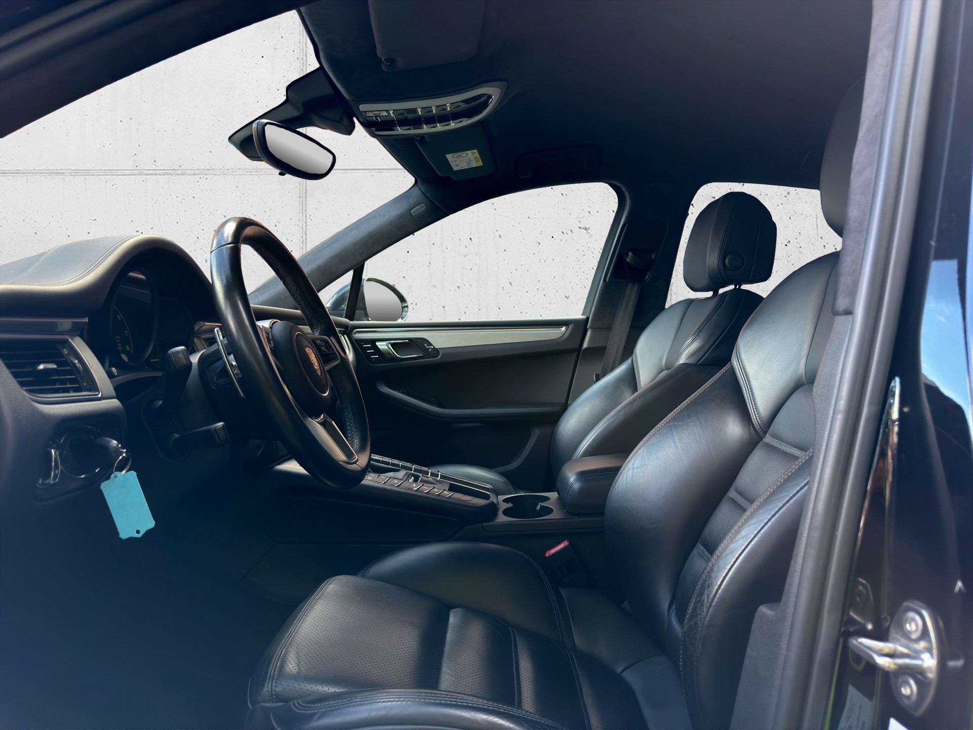 PORSCHE Macan Turbo PDK-image-8