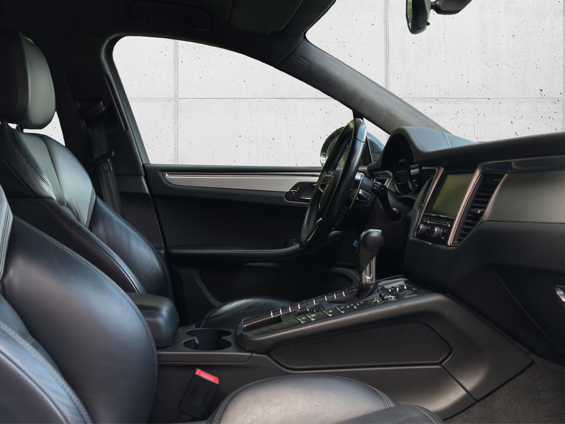 PORSCHE Macan Turbo PDK-image-18