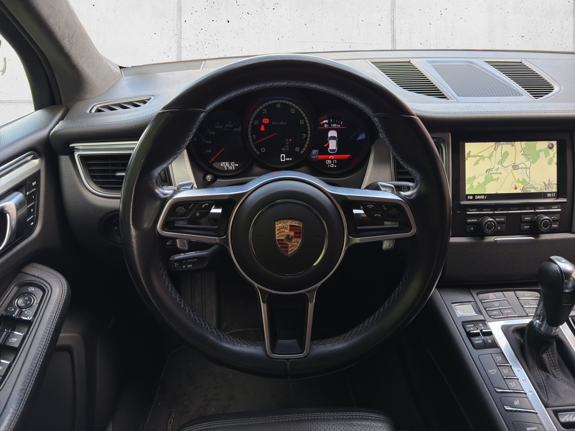 PORSCHE Macan Turbo PDK-image-11