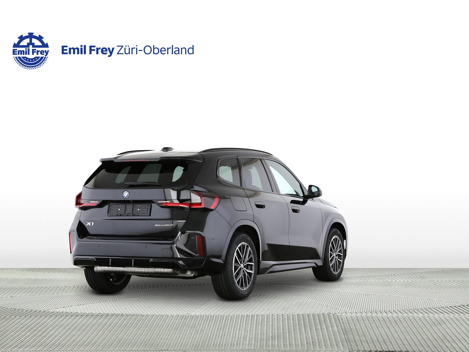 BMW X1 25e xDrive-showroom-element-2