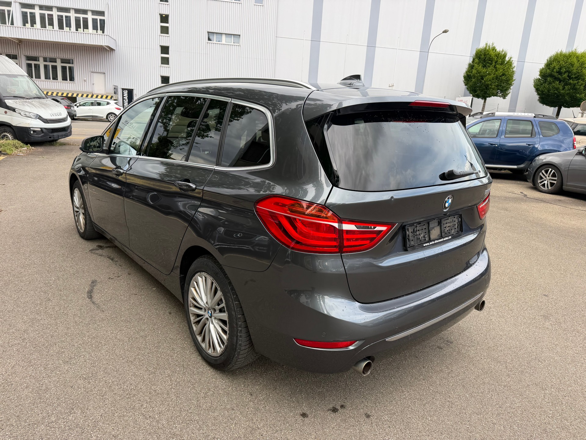 BMW 220d Gran Tourer Luxury Line-image-5