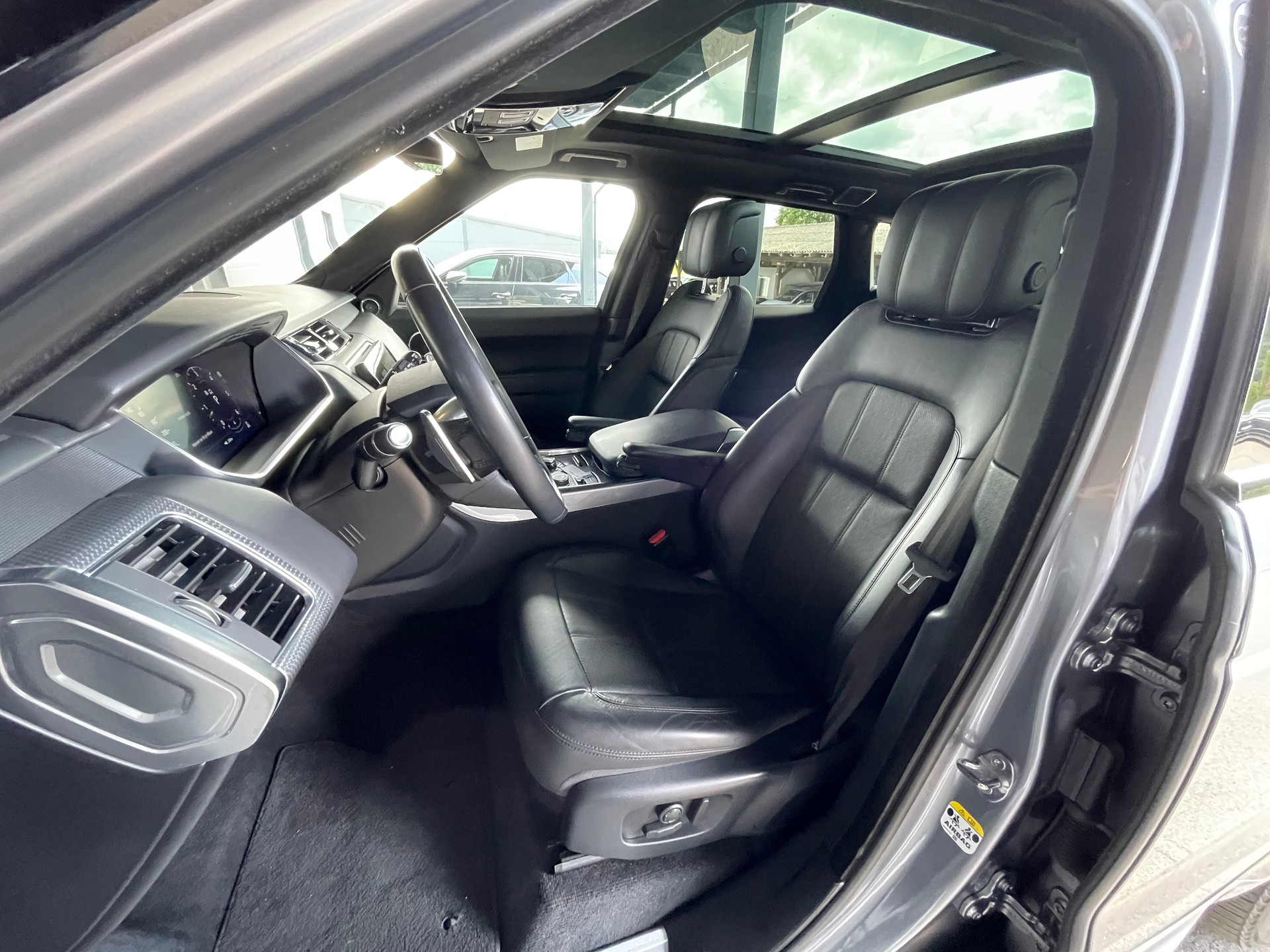 LAND ROVER Range Rover Sport 3.0 SDV6 SE Automatic-image-11