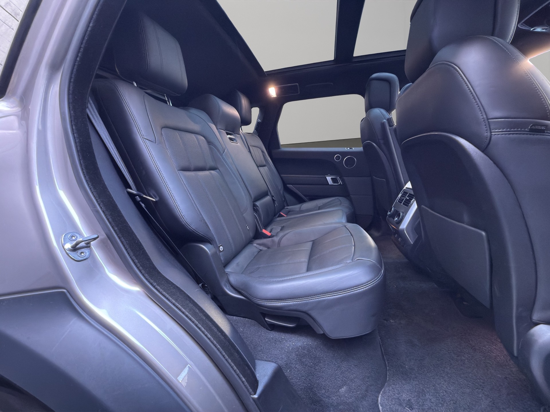 LAND ROVER Range Rover Sport 3.0 I6D HSE Dynamic-image-16