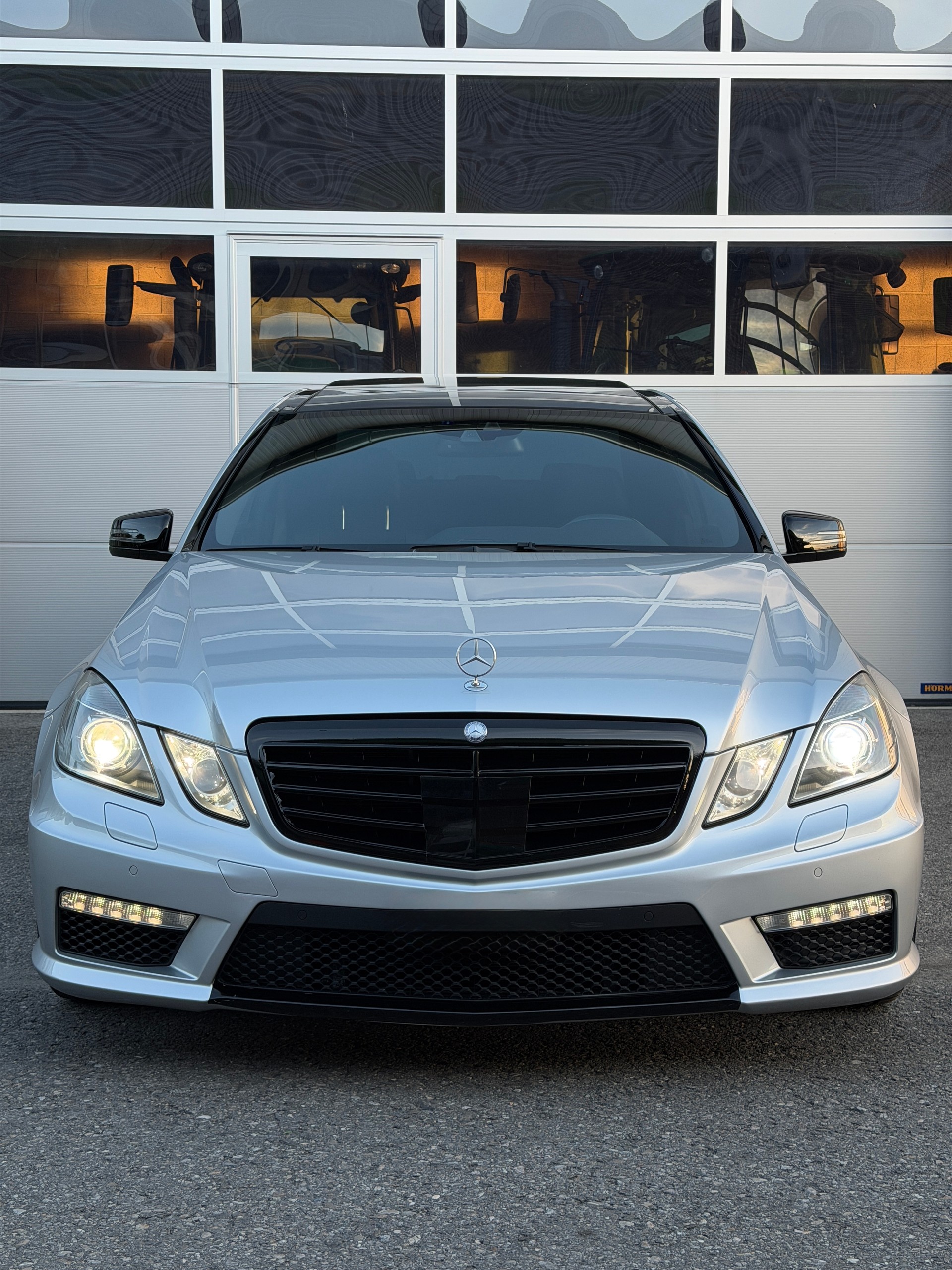 MERCEDES-BENZ E 63 CGI AMG 7G-Tronic-image-2