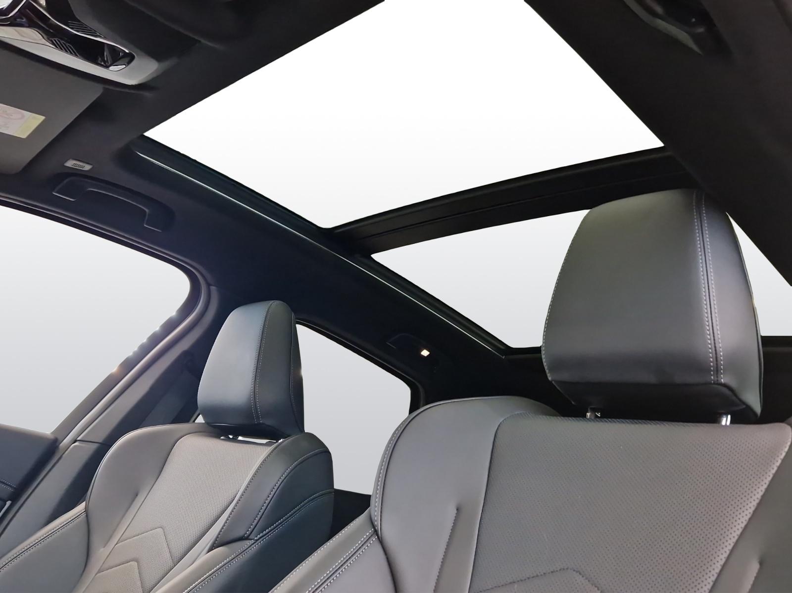 BMW 225e xDrive Active Tourer M Sport-image-5