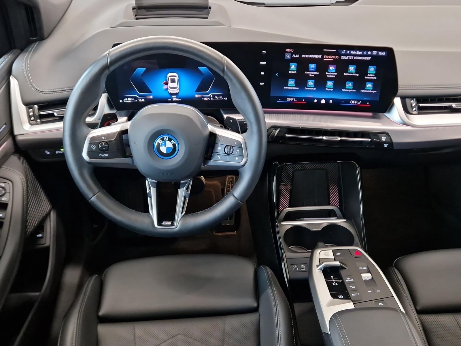 BMW 225e xDrive Active Tourer M Sport-showroom-element-1