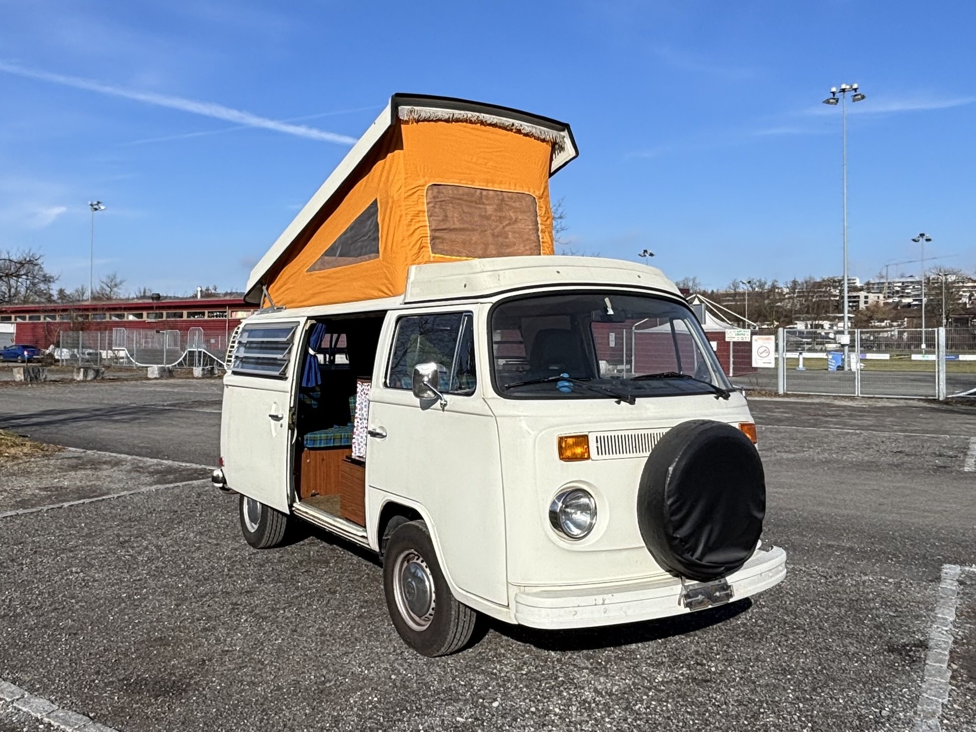 VW T2b Westfalia Campmobile Jg. 1974