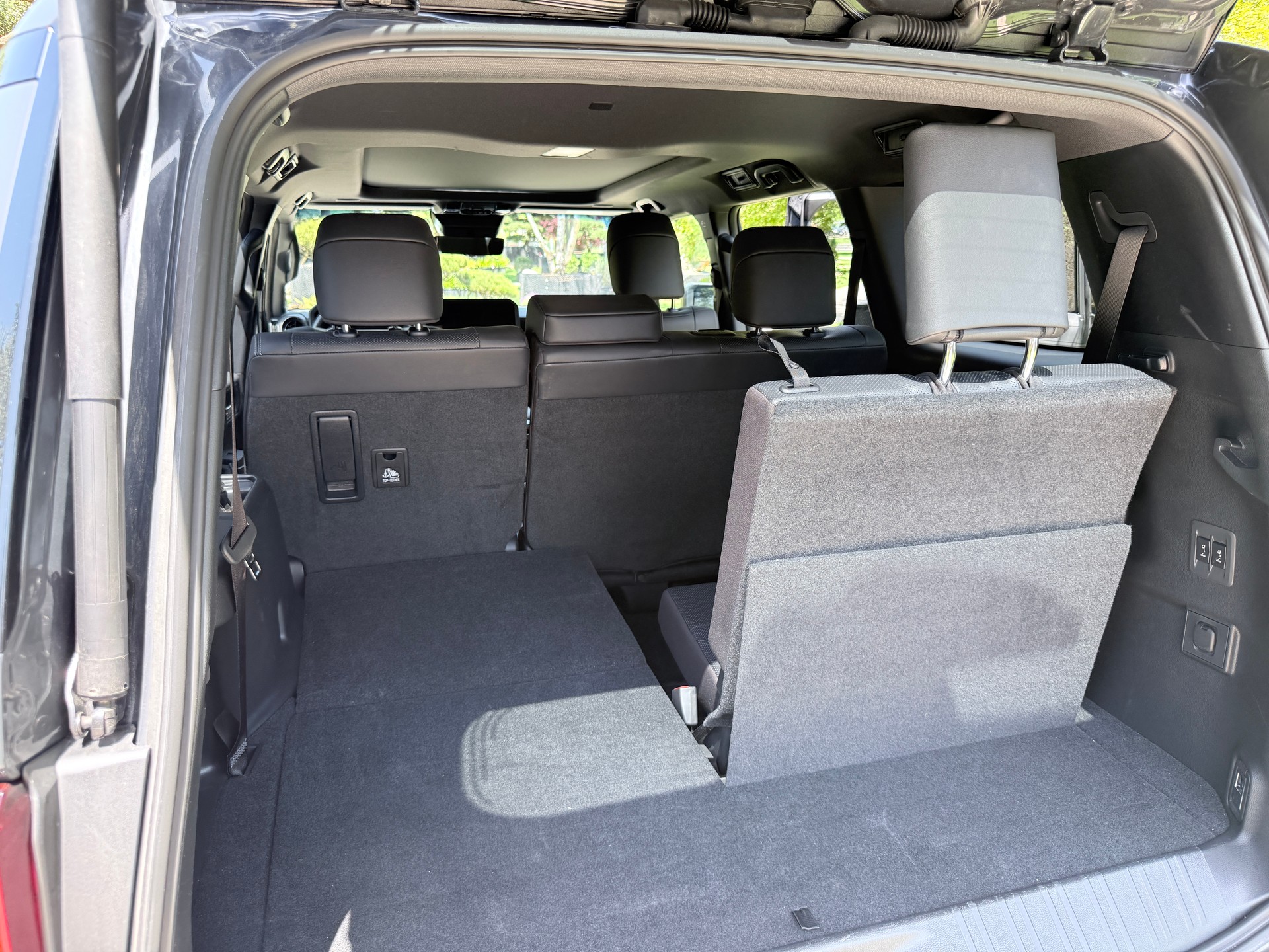 TOYOTA Land Cruiser 2.8TD Invincible-image-9