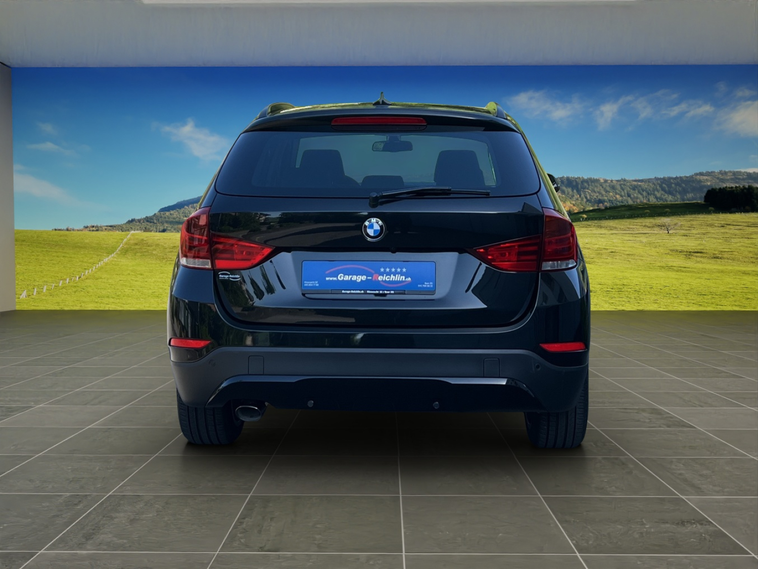 BMW X1 E84 20d xDrive-showroom-element-3