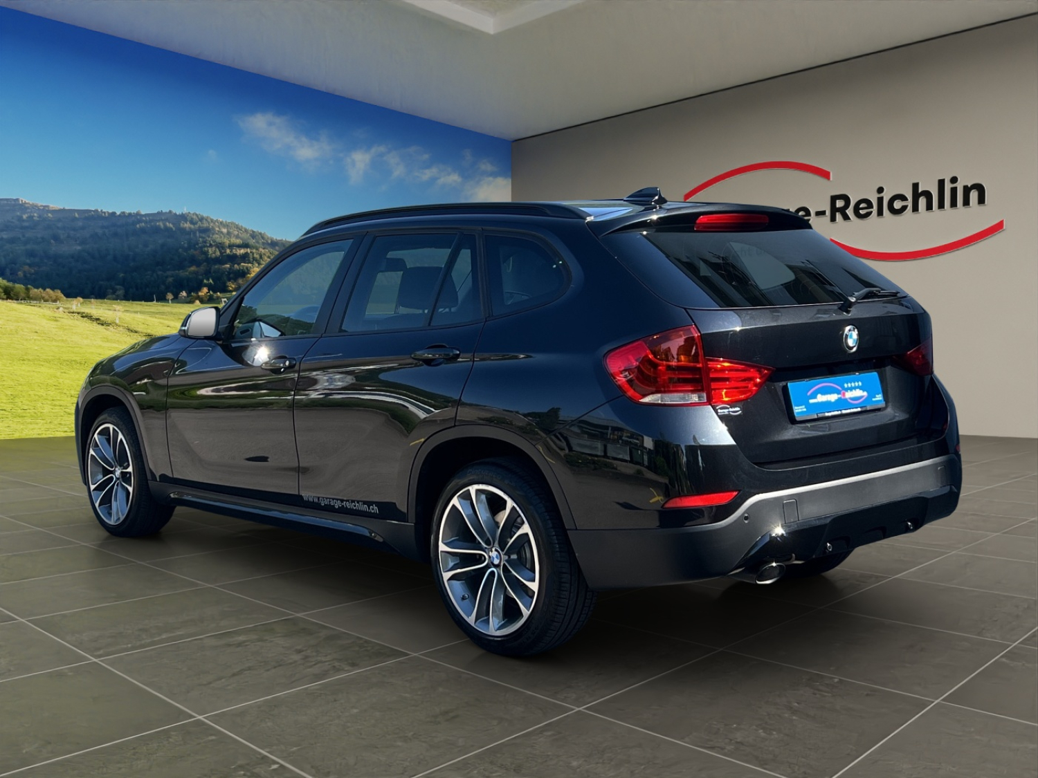 BMW X1 E84 20d xDrive-showroom-element-2