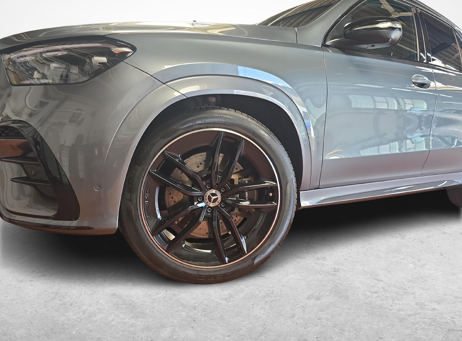 MERCEDES-BENZ GLE 350 de 4MATIC AMG Line-image-11