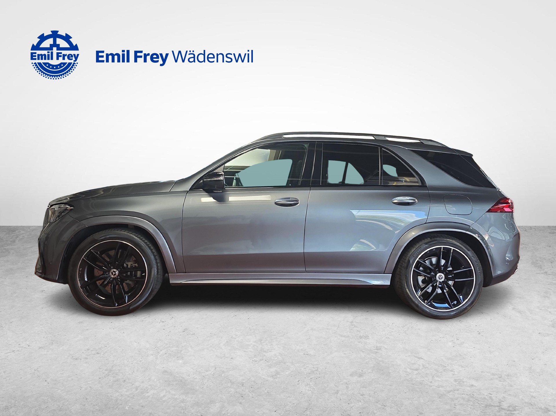 MERCEDES-BENZ GLE 350 de 4MATIC AMG Line-showroom-element-1