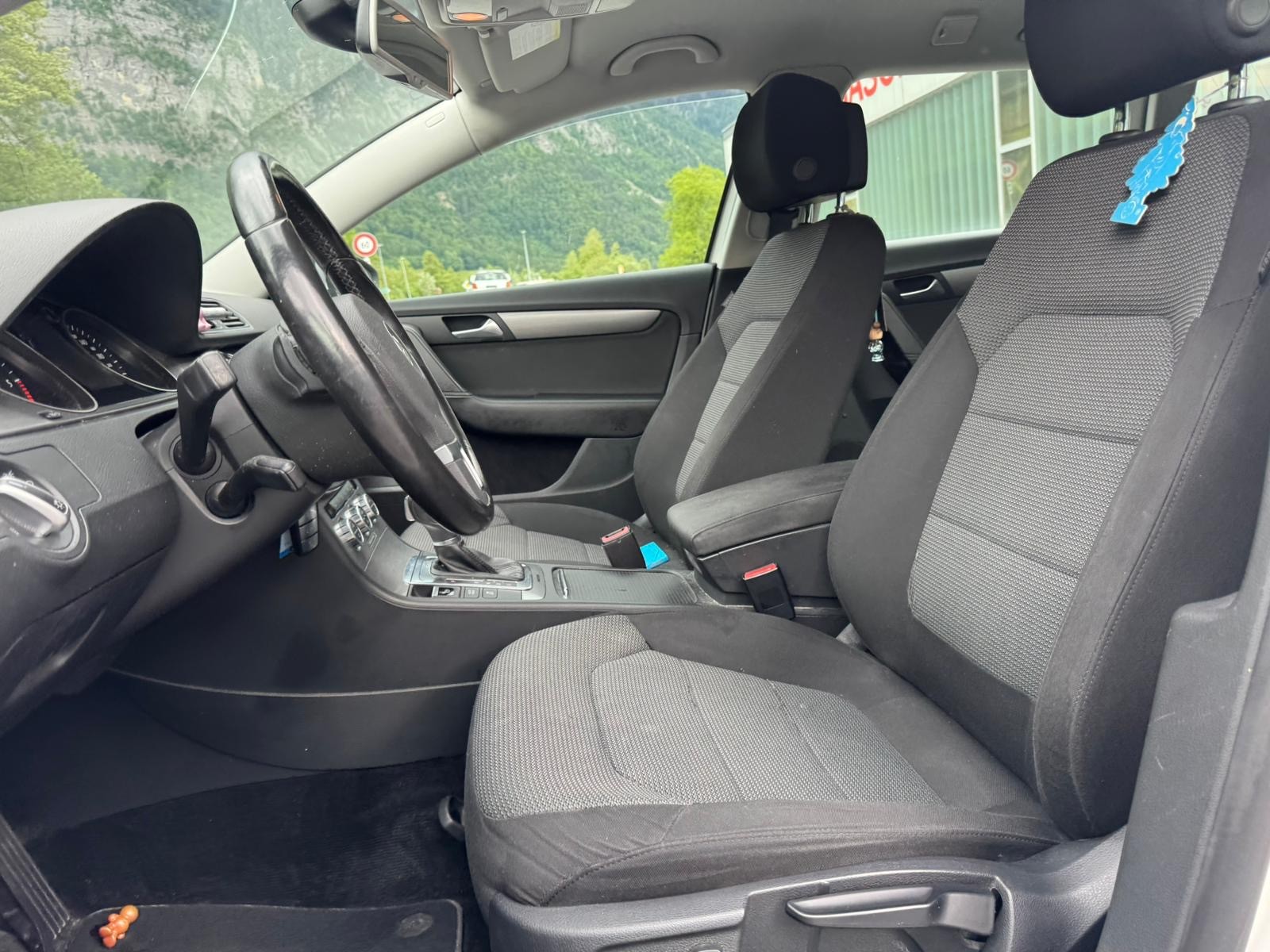 VW Passat Variant 2.0 TDI BMT Comfortline 4MDSG-image-12