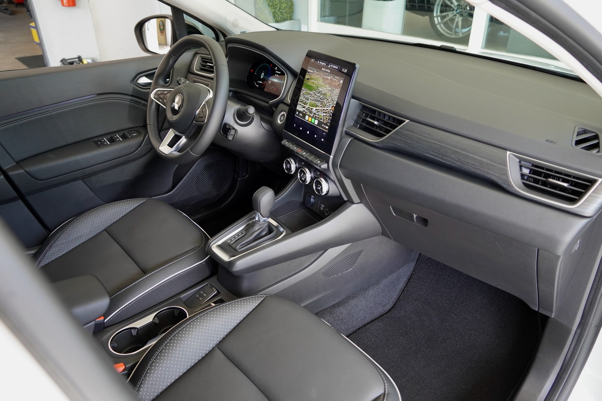 MITSUBISHI ASX 1.6 PHEV Instyle-image-11