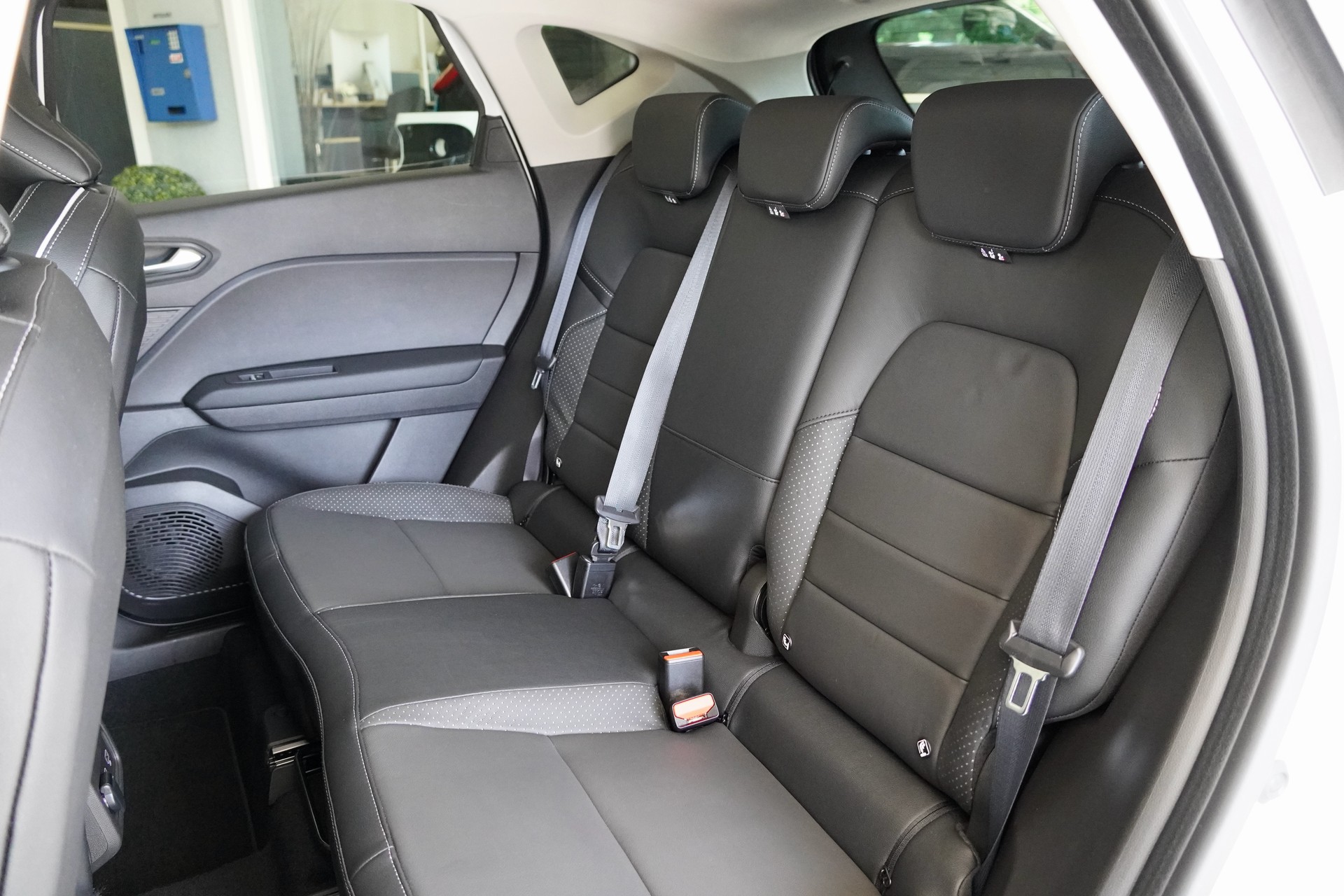 MITSUBISHI ASX 1.6 PHEV Instyle-image-14