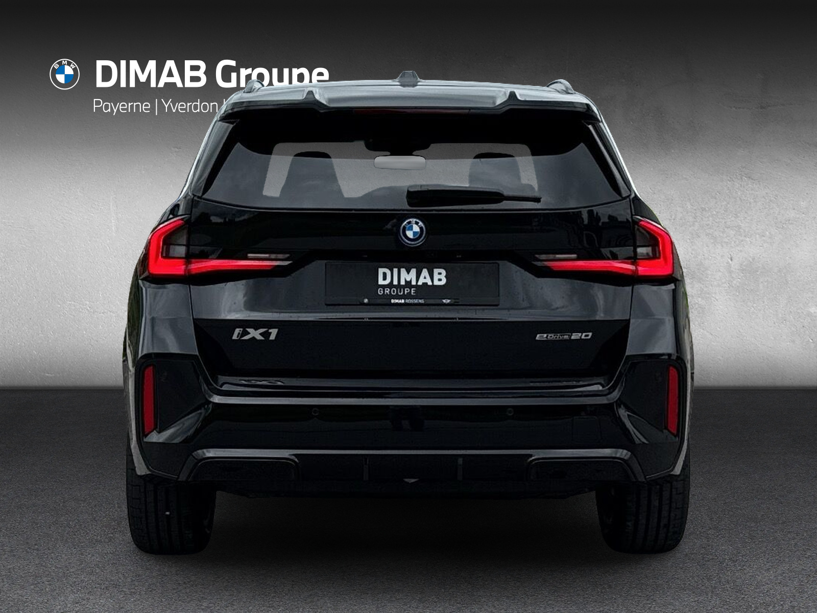 BMW iX1 eDrive 20 M Sport Pro-showroom-element-3