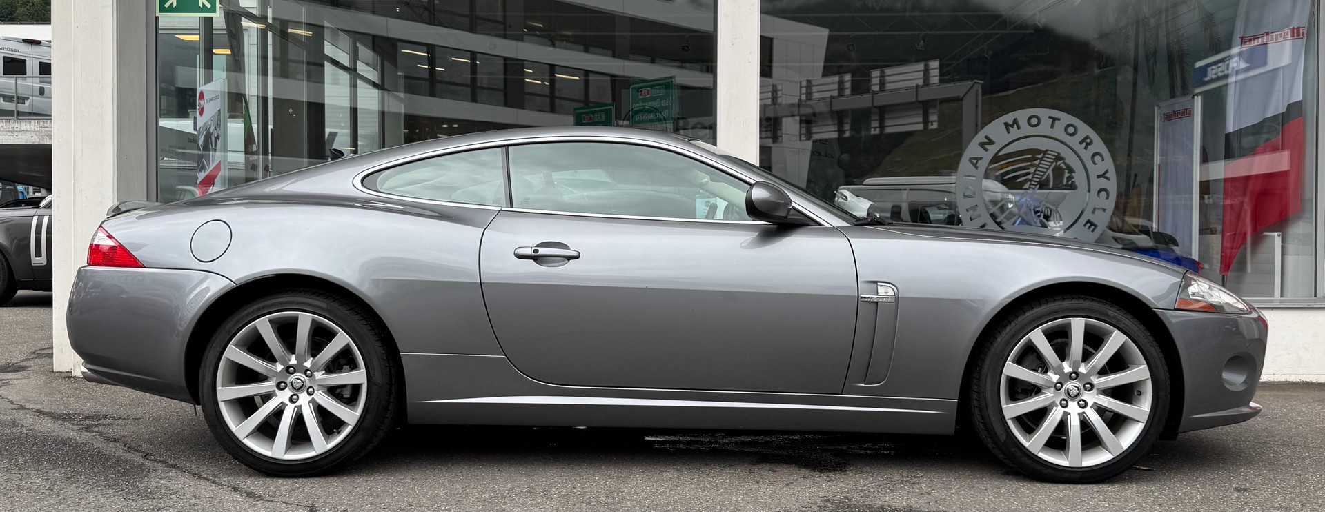 JAGUAR XK 3.5 V8 Automatic-showroom-element-1