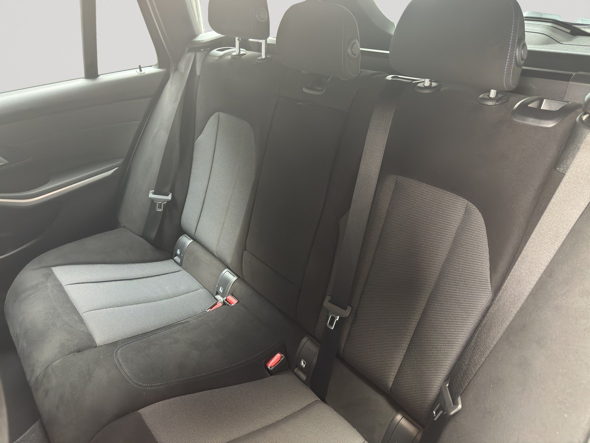 BMW 330i Touring xDrive Steptronic M Sport-image-7