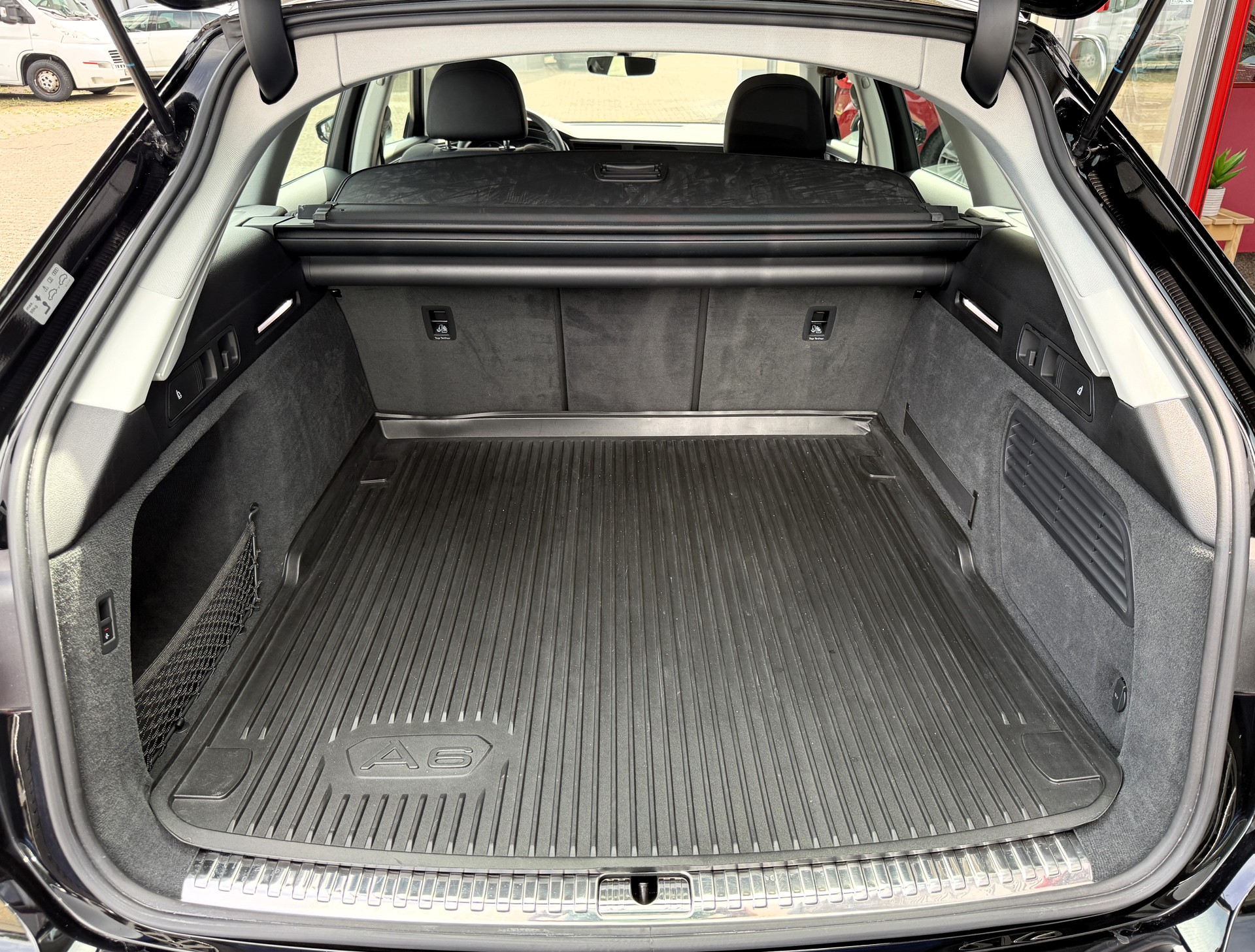 AUDI A6 Avant 40 TDI Sport quattro S-tronic-image-6